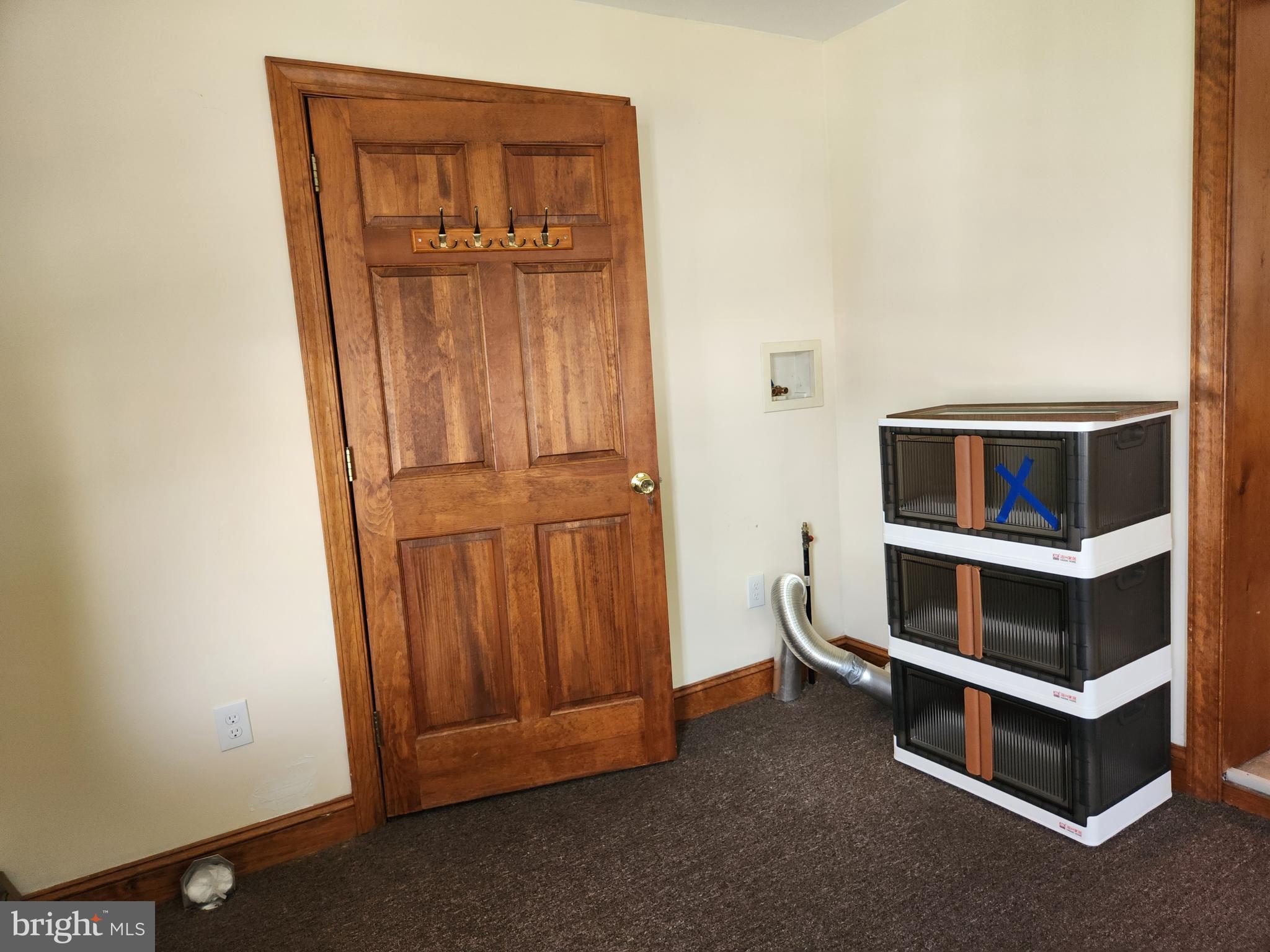 ACORN HILL - Residential