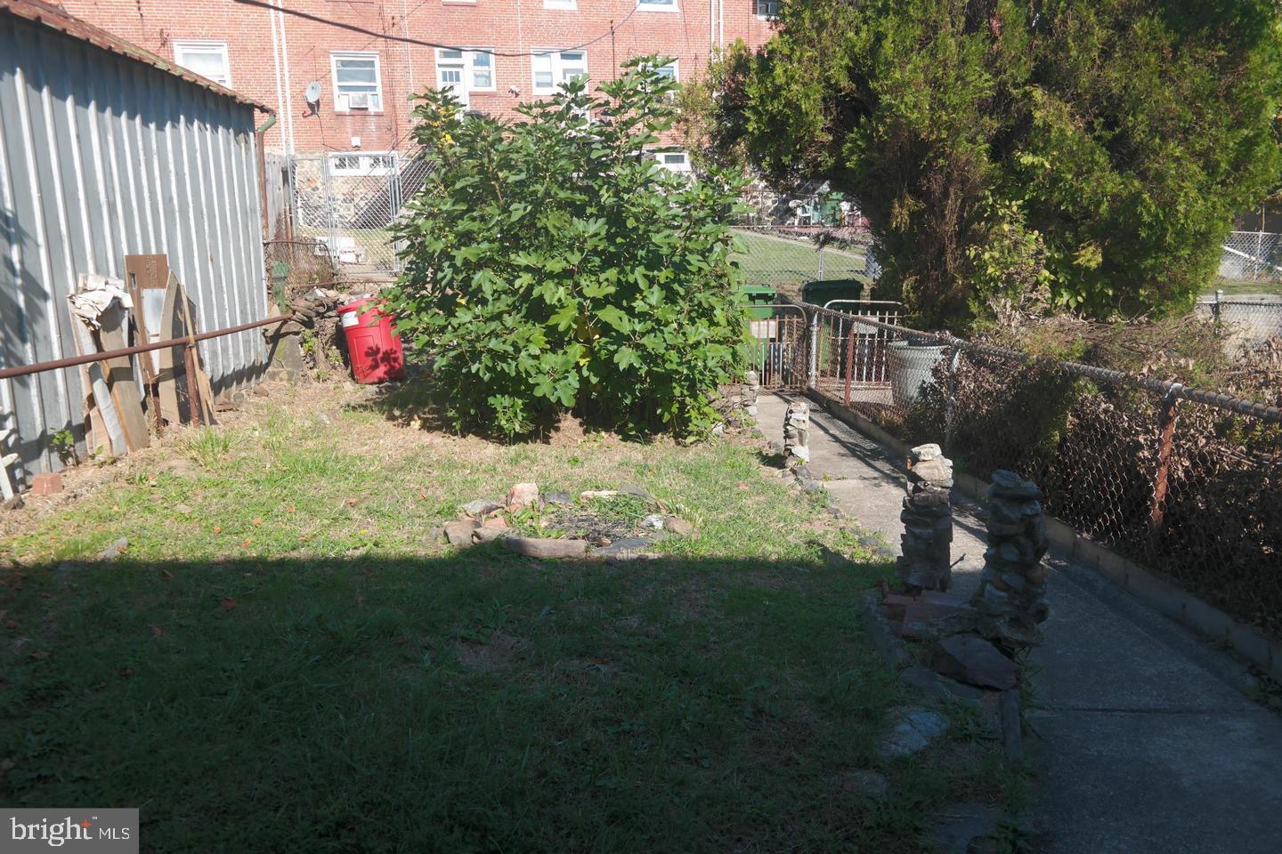 WAVERLY - Residential