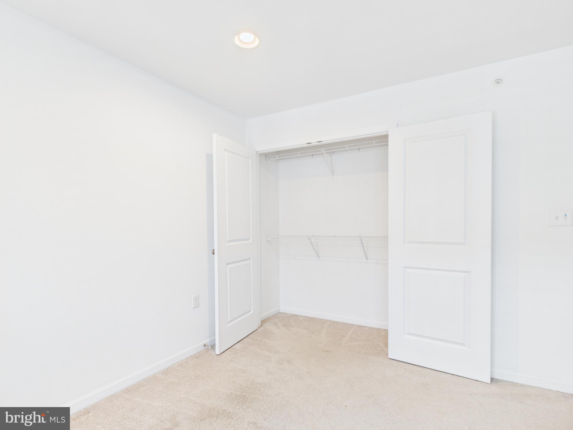 BELMONT - Residential