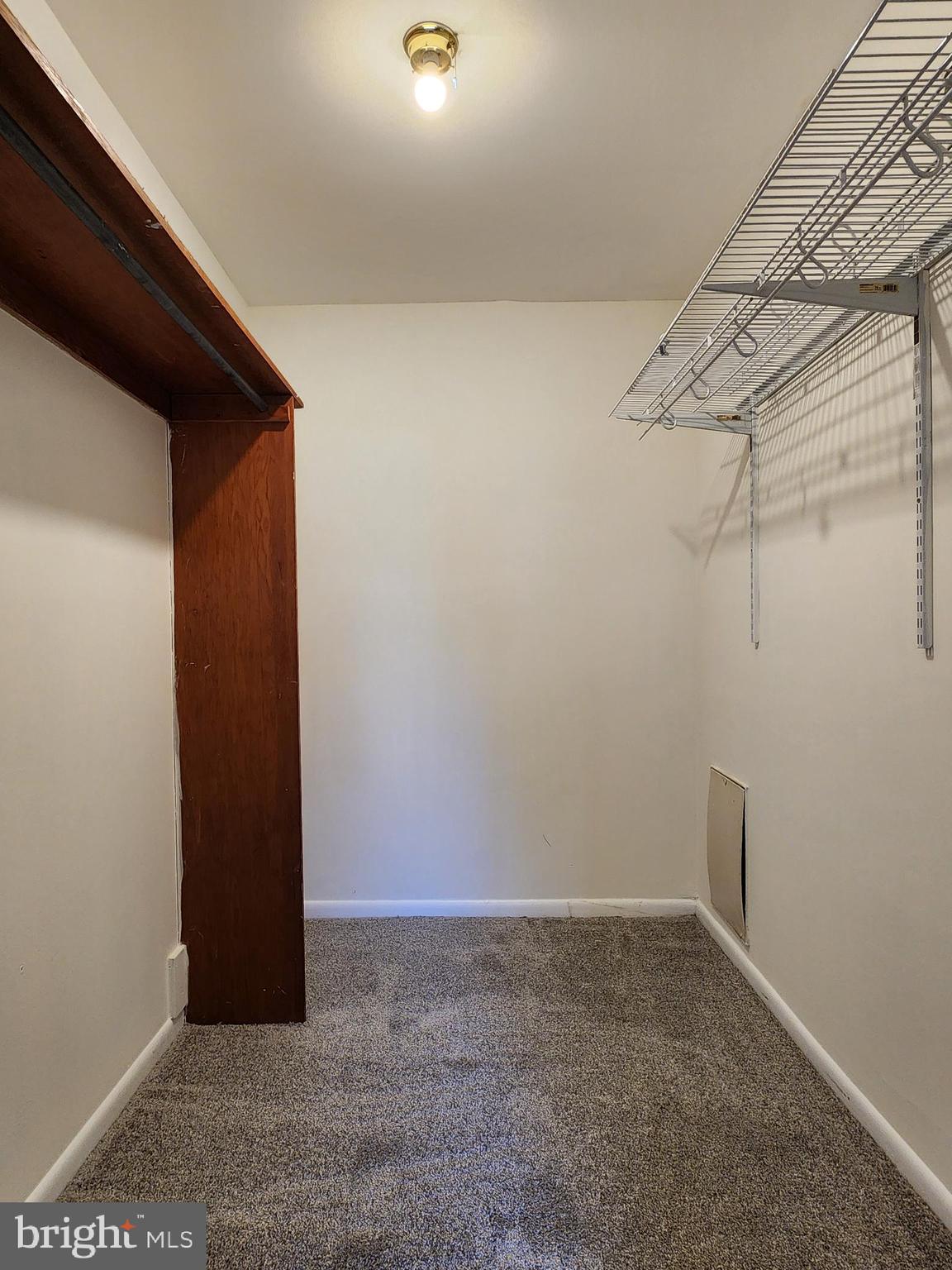 HUNTING RIDGE - Residential Lease