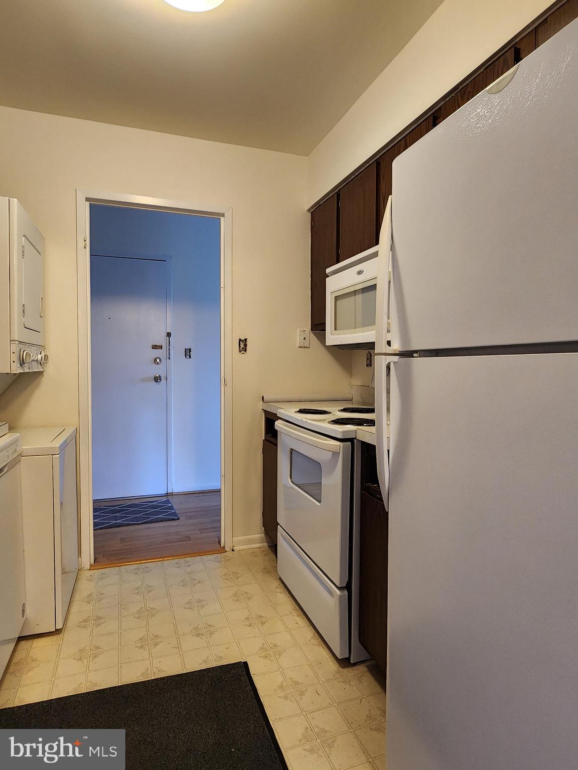 HUNTING RIDGE - Residential Lease