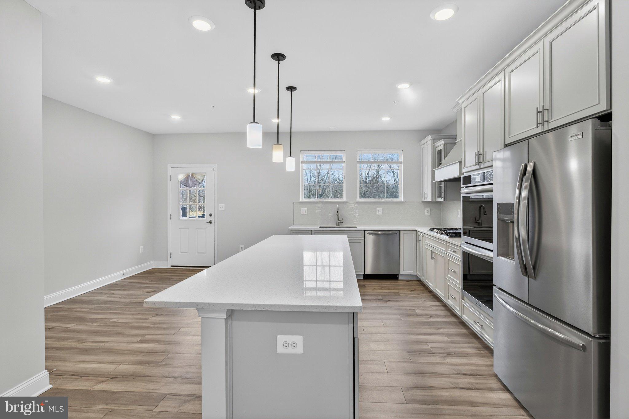 PARKSIDE AT WARFIELD - Residential