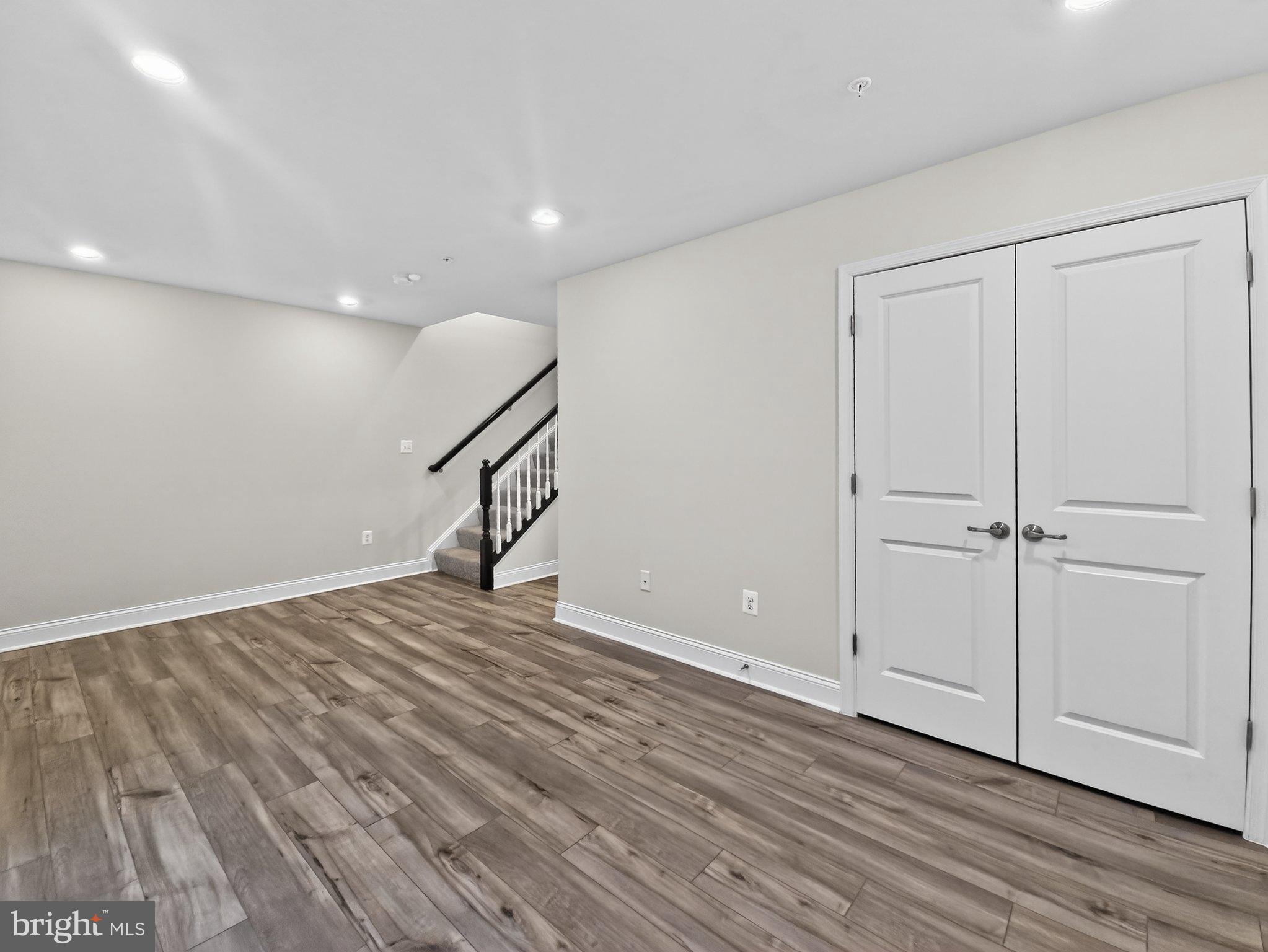 PARKSIDE AT WARFIELD - Residential