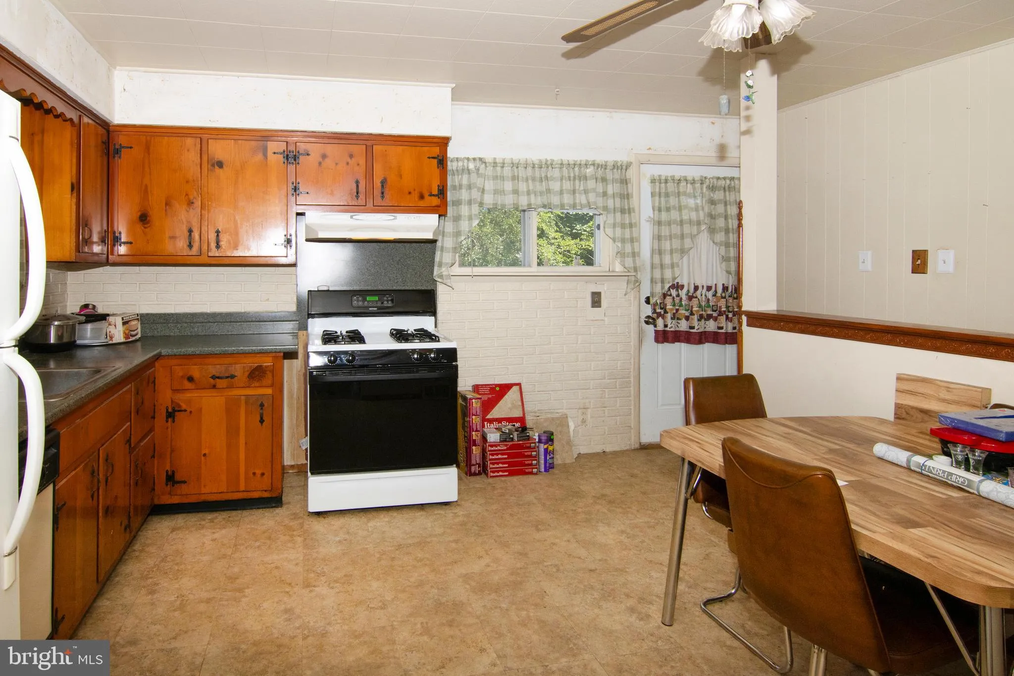 Glassboro, New Jersey 08028, United States, 3 Bedrooms Bedrooms, ,1 BathroomBathrooms,Residential,Coming Soon,125746