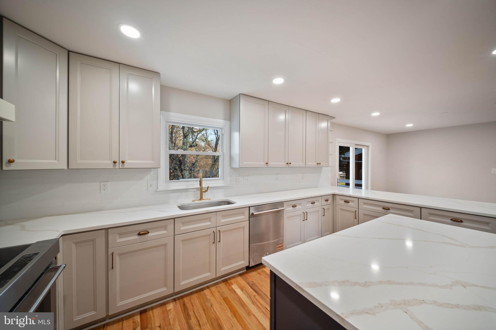 COCKEYSVILLE - Residential