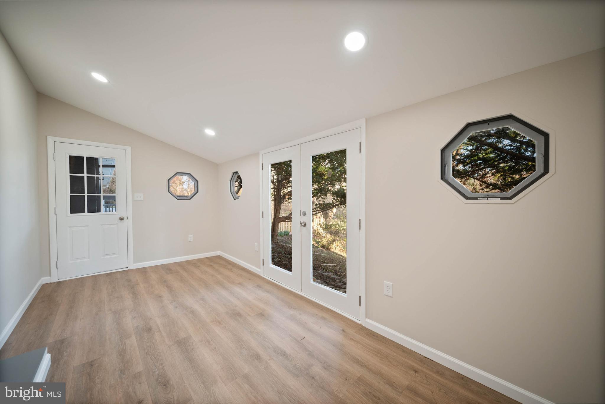 COCKEYSVILLE - Residential