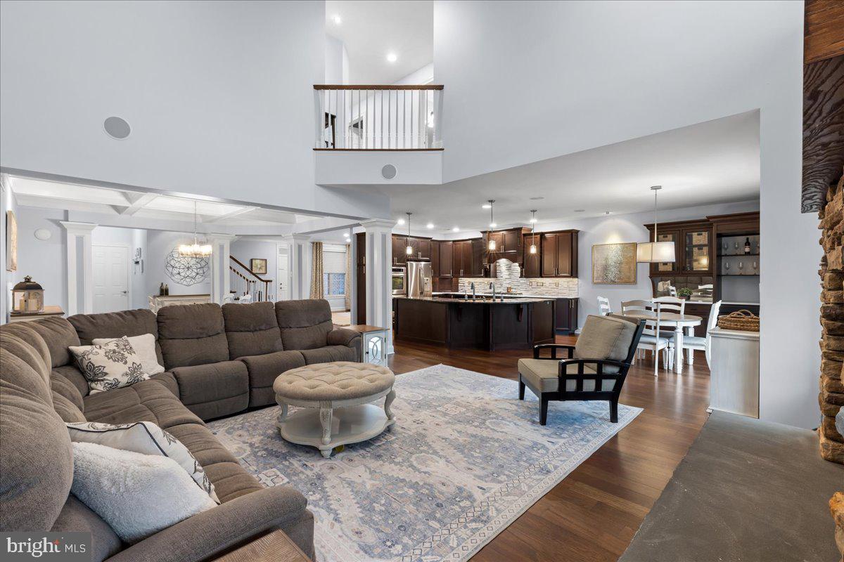 ST JAMES COURT - Residential