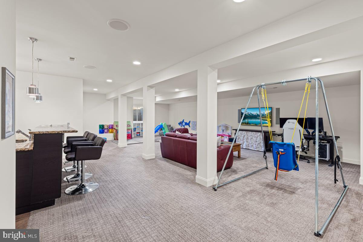 ST JAMES COURT - Residential