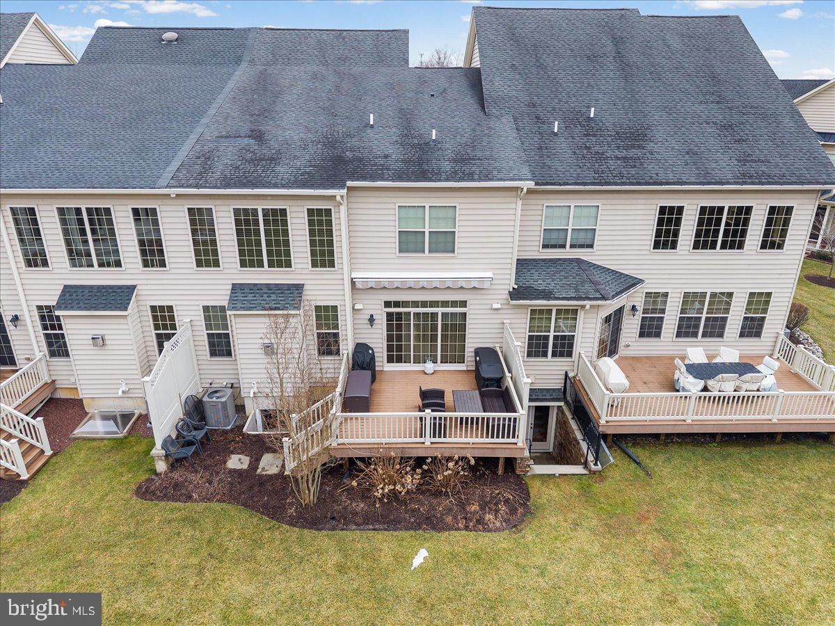 ST JAMES COURT - Residential