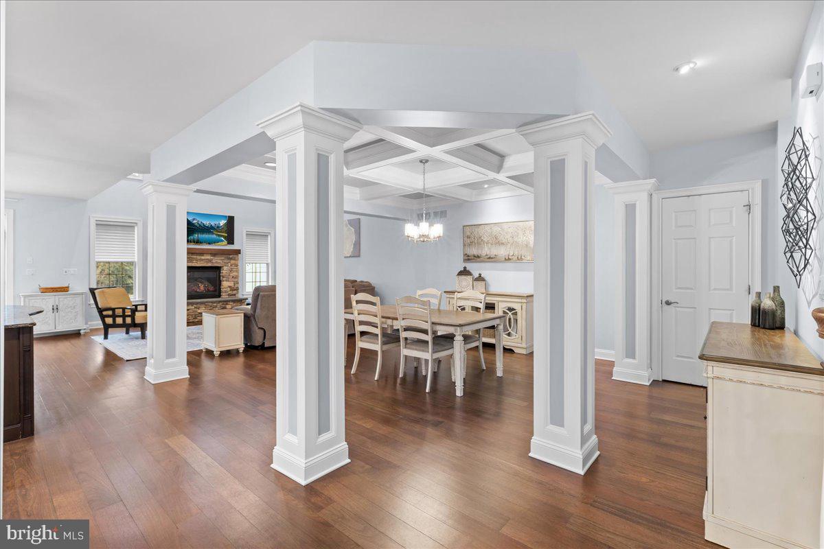 ST JAMES COURT - Residential