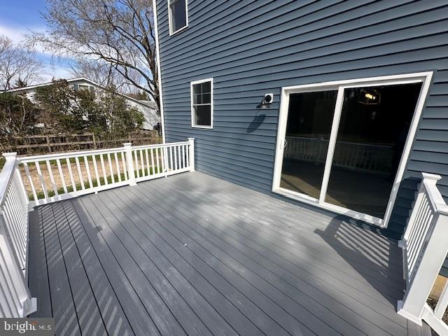 QUEEN ANNE COLONY - Residential