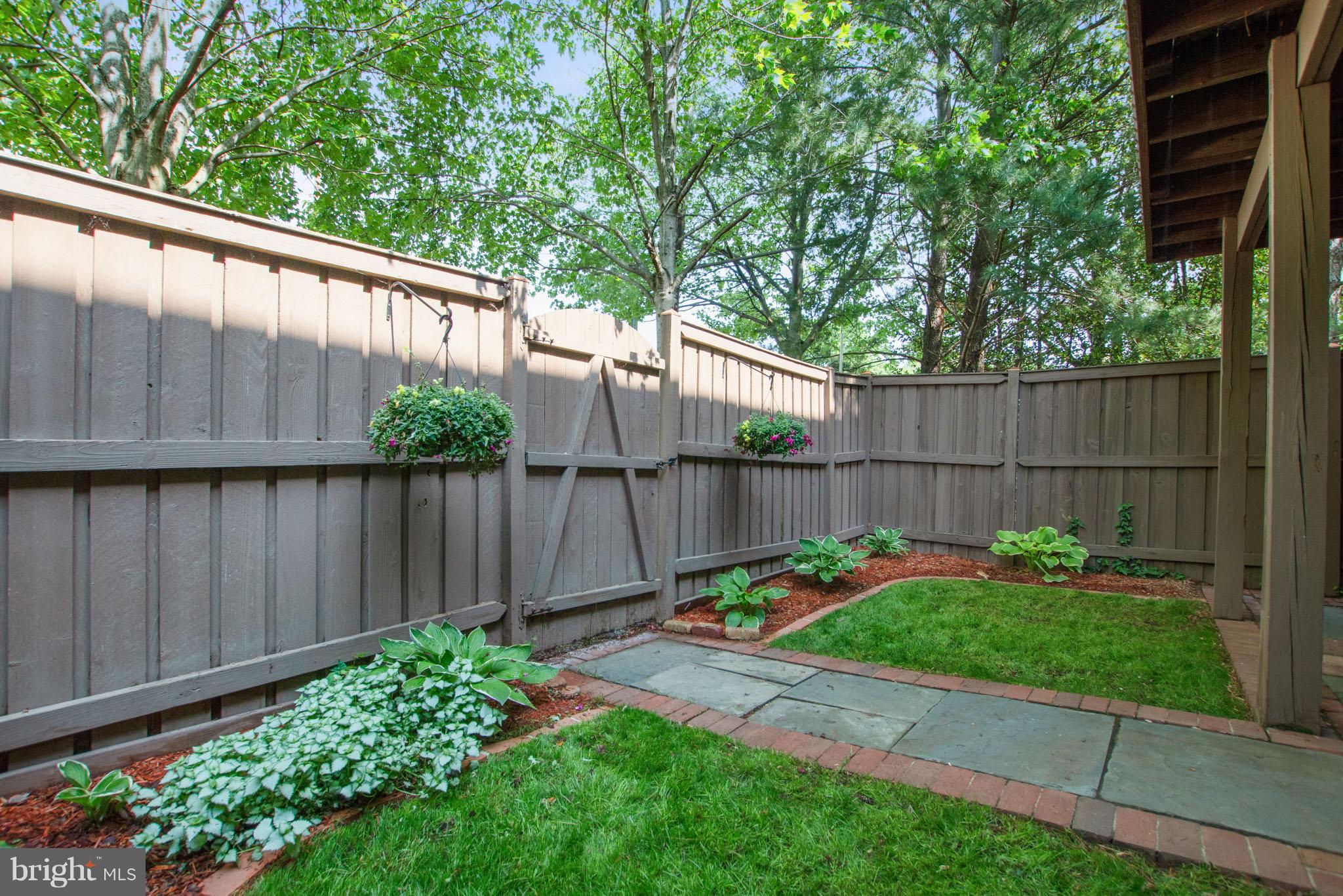 FAIRLAND TOWNS - Residential