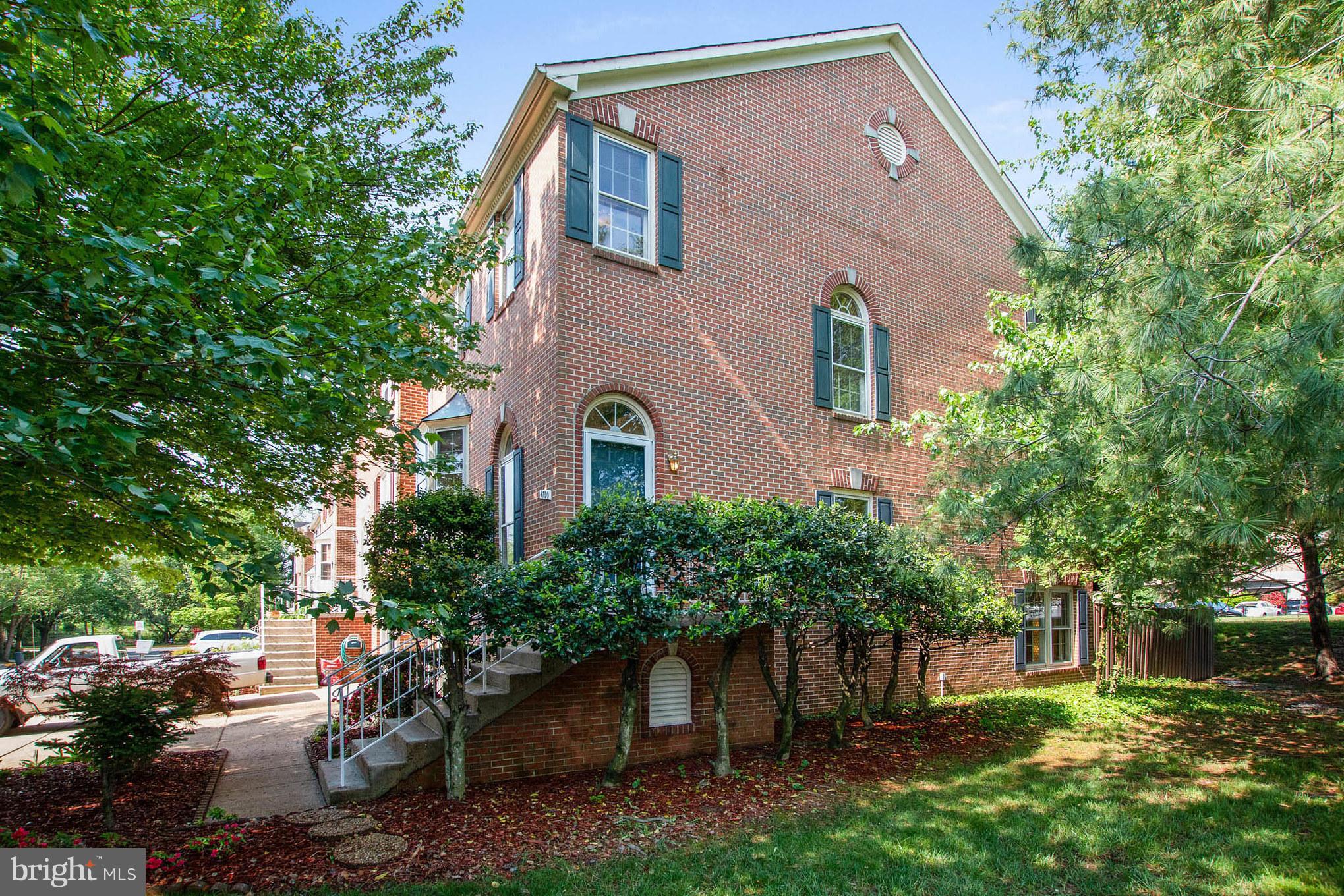 FAIRLAND TOWNS - Residential