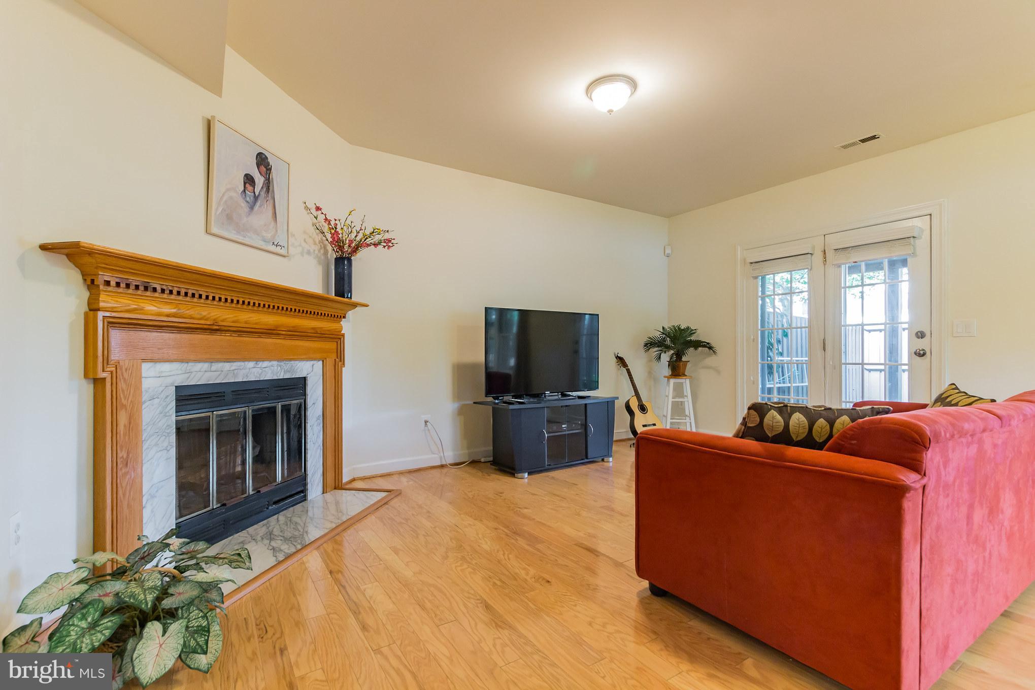 FAIRLAND TOWNS - Residential