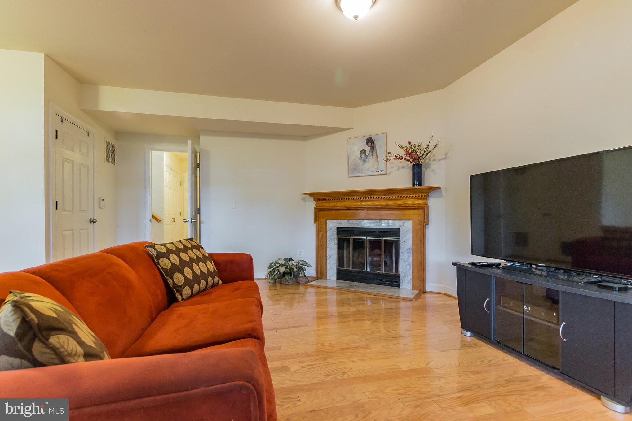 FAIRLAND TOWNS - Residential