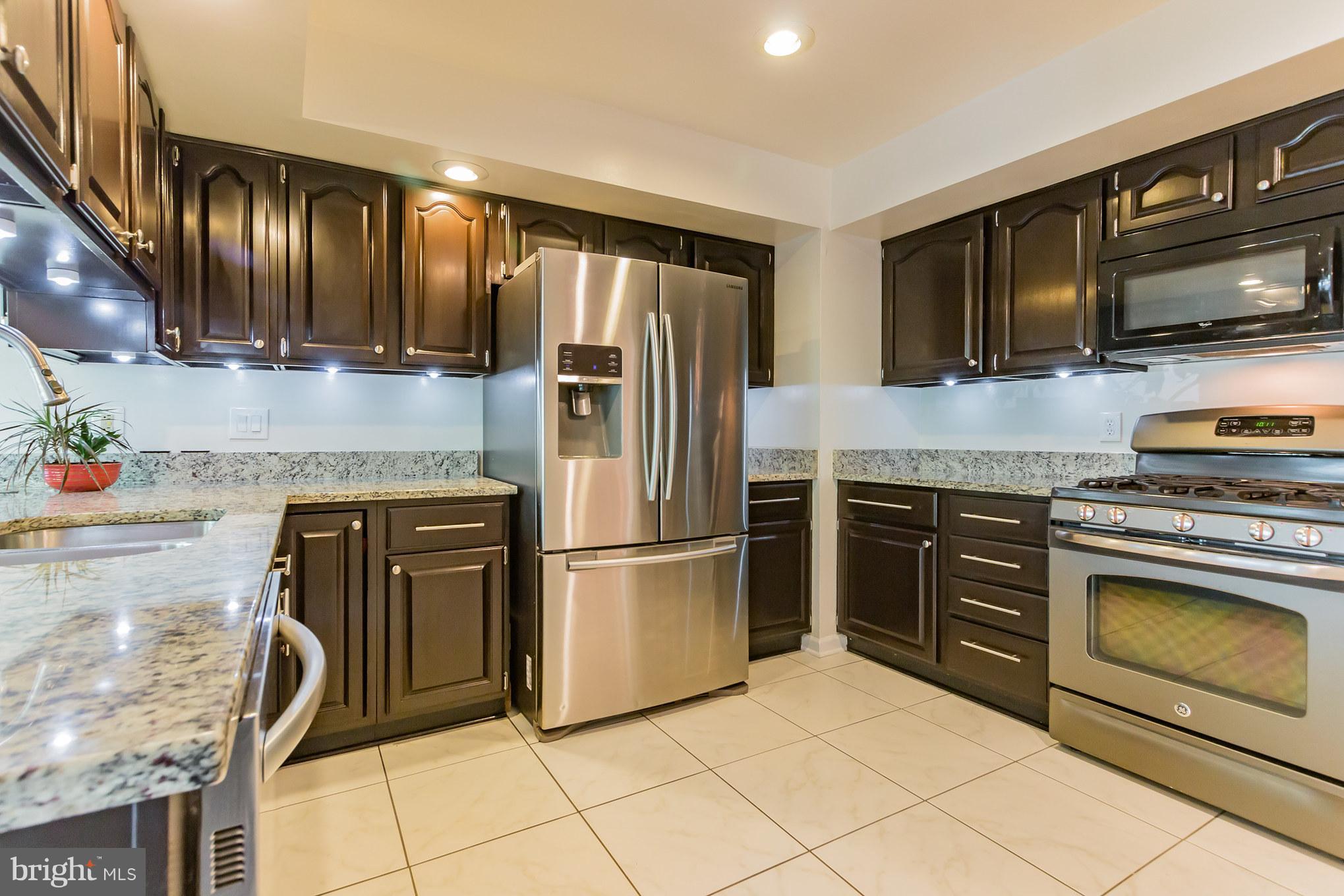 FAIRLAND TOWNS - Residential