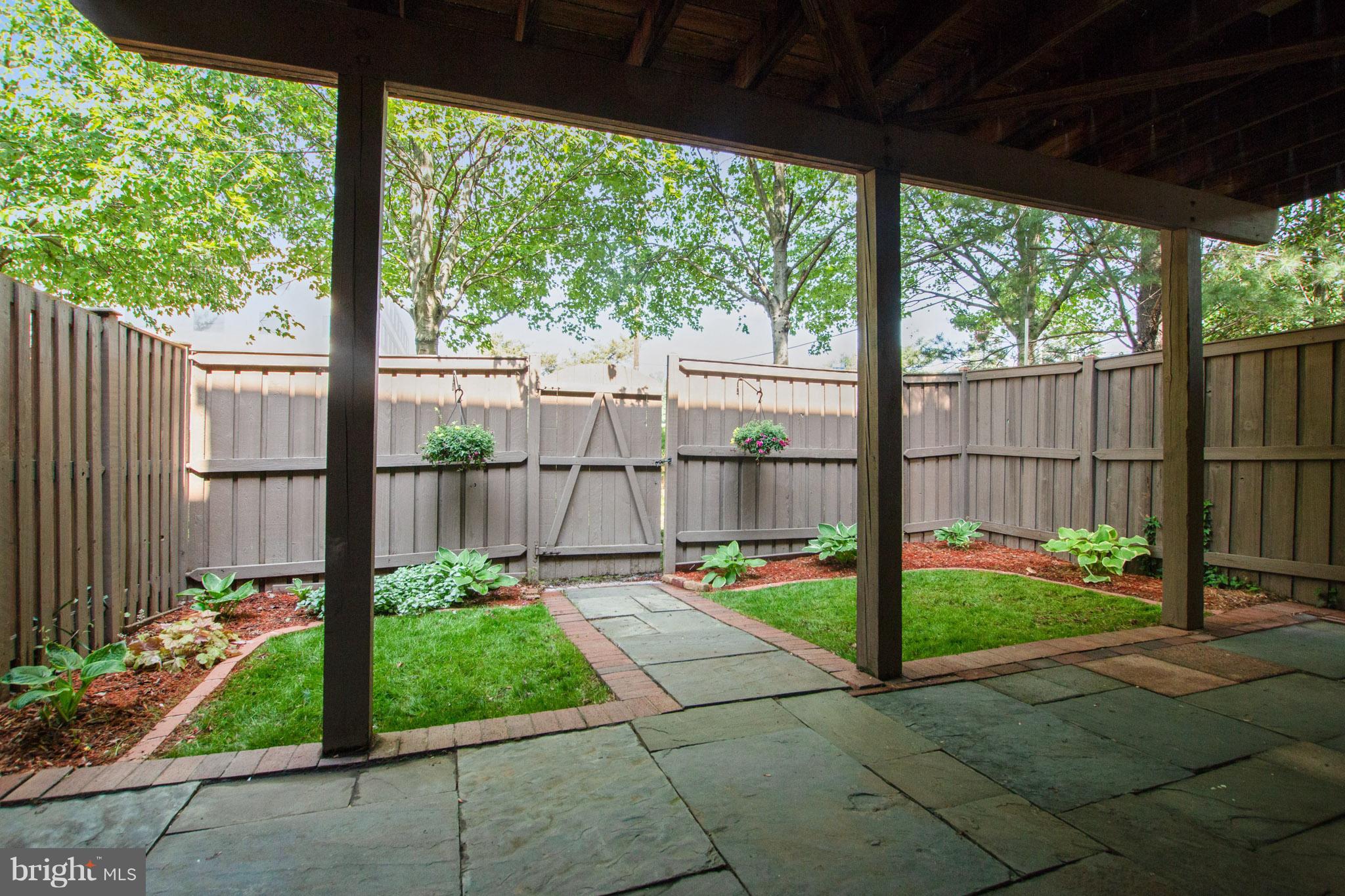 FAIRLAND TOWNS - Residential