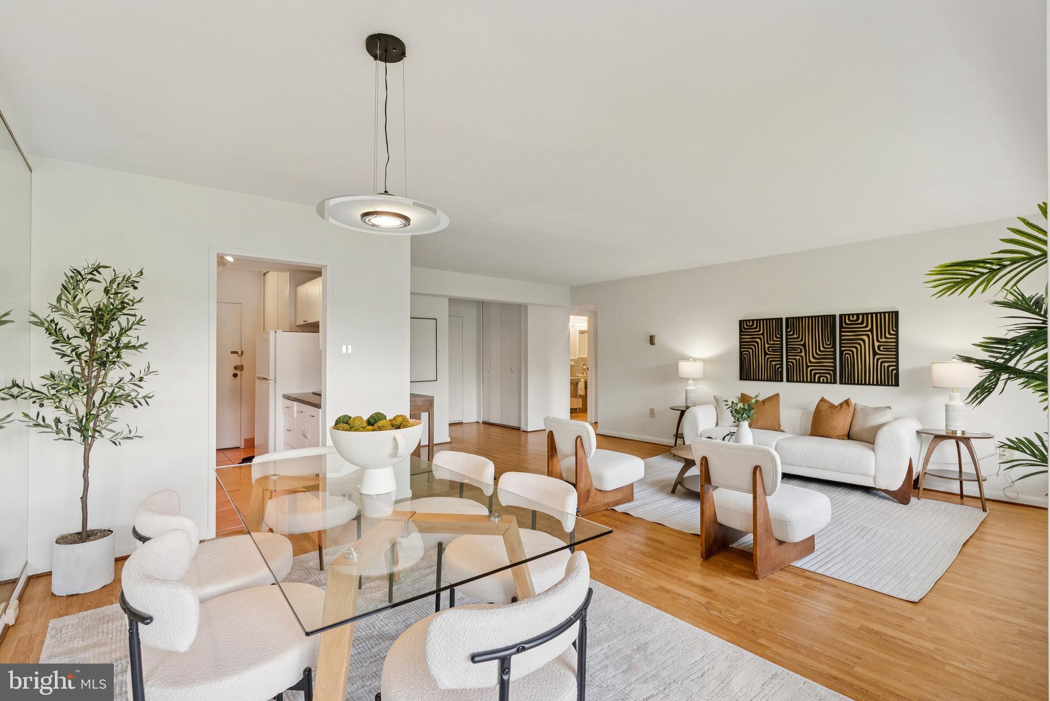 4201 CATHEDRAL AVENUE NW 808E