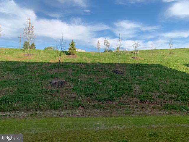 WHISPERING WOODS - Residential Lease