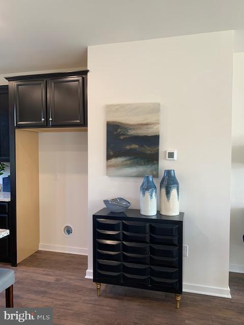 WHISPERING WOODS - Residential Lease