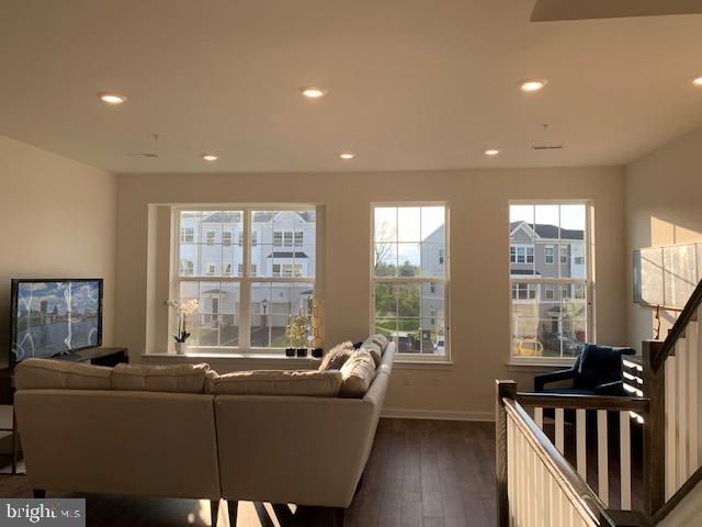 WHISPERING WOODS - Residential Lease