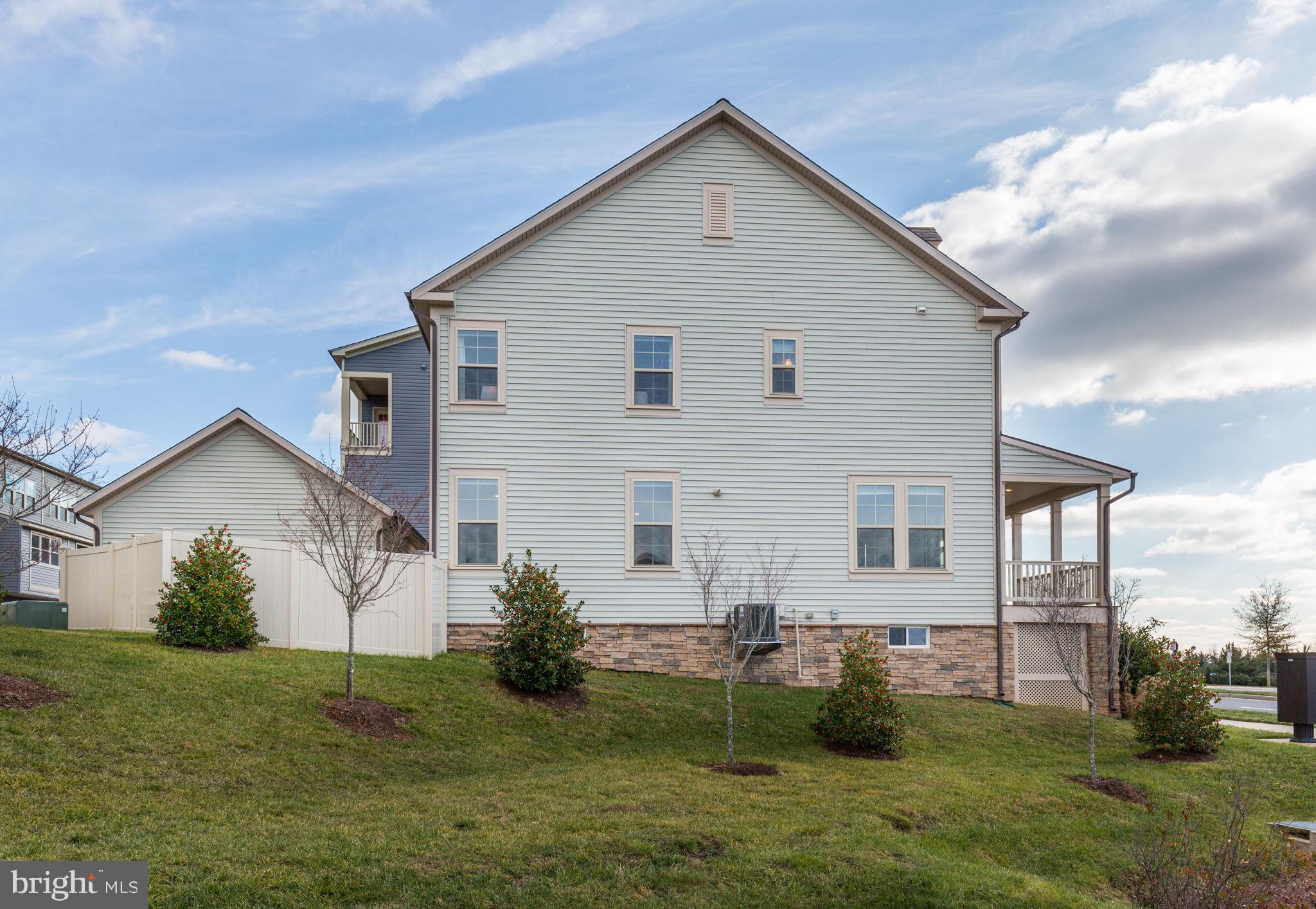 VILLAGES OF URBANA - Residential