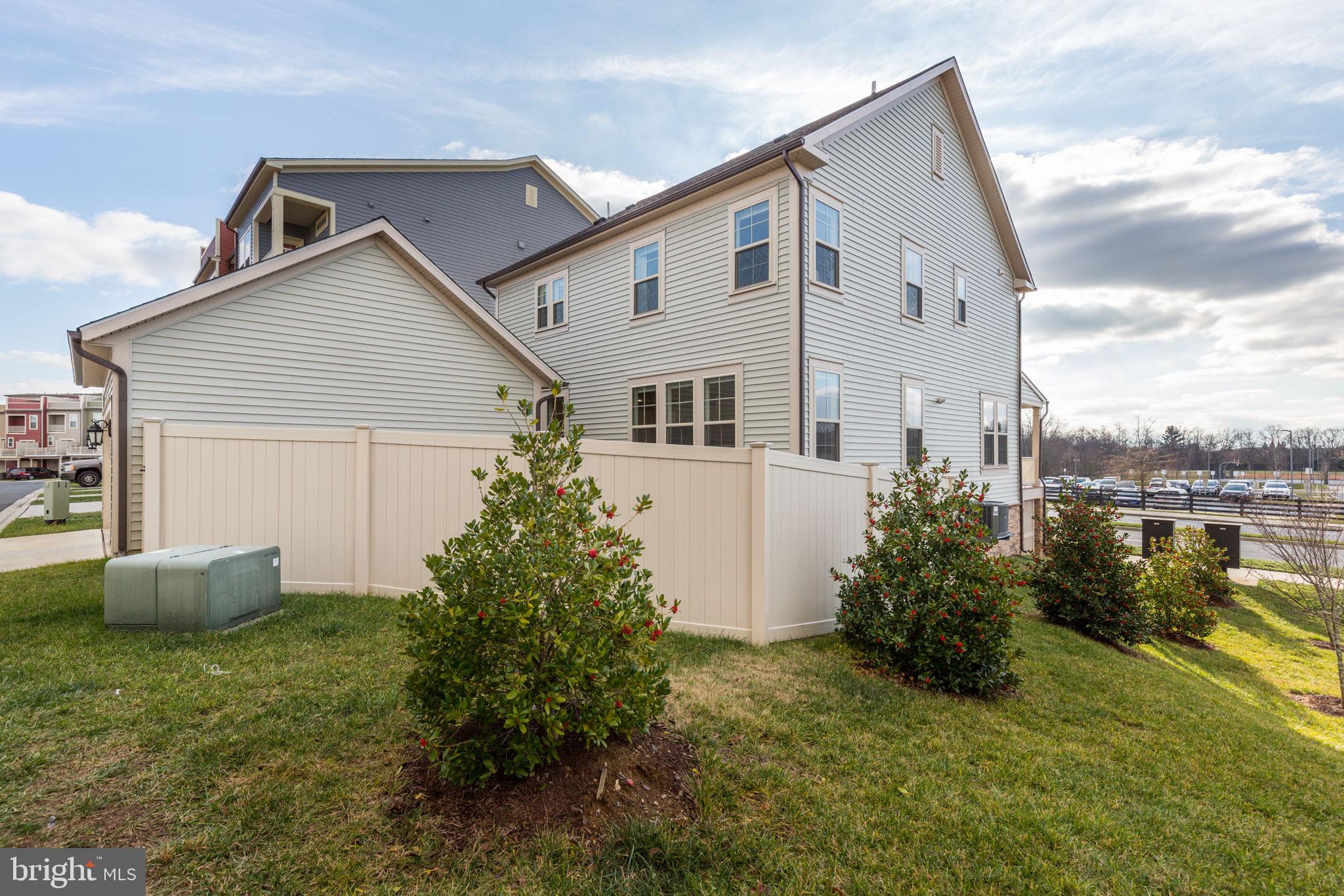 VILLAGES OF URBANA - Residential