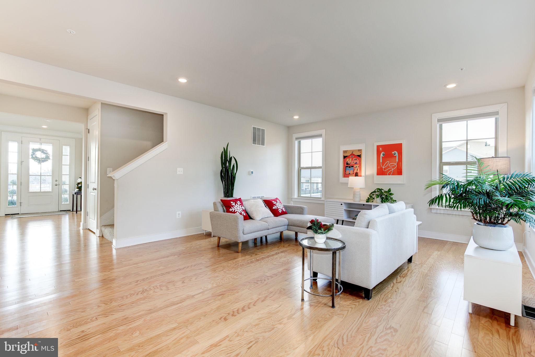 VILLAGES OF URBANA - Residential