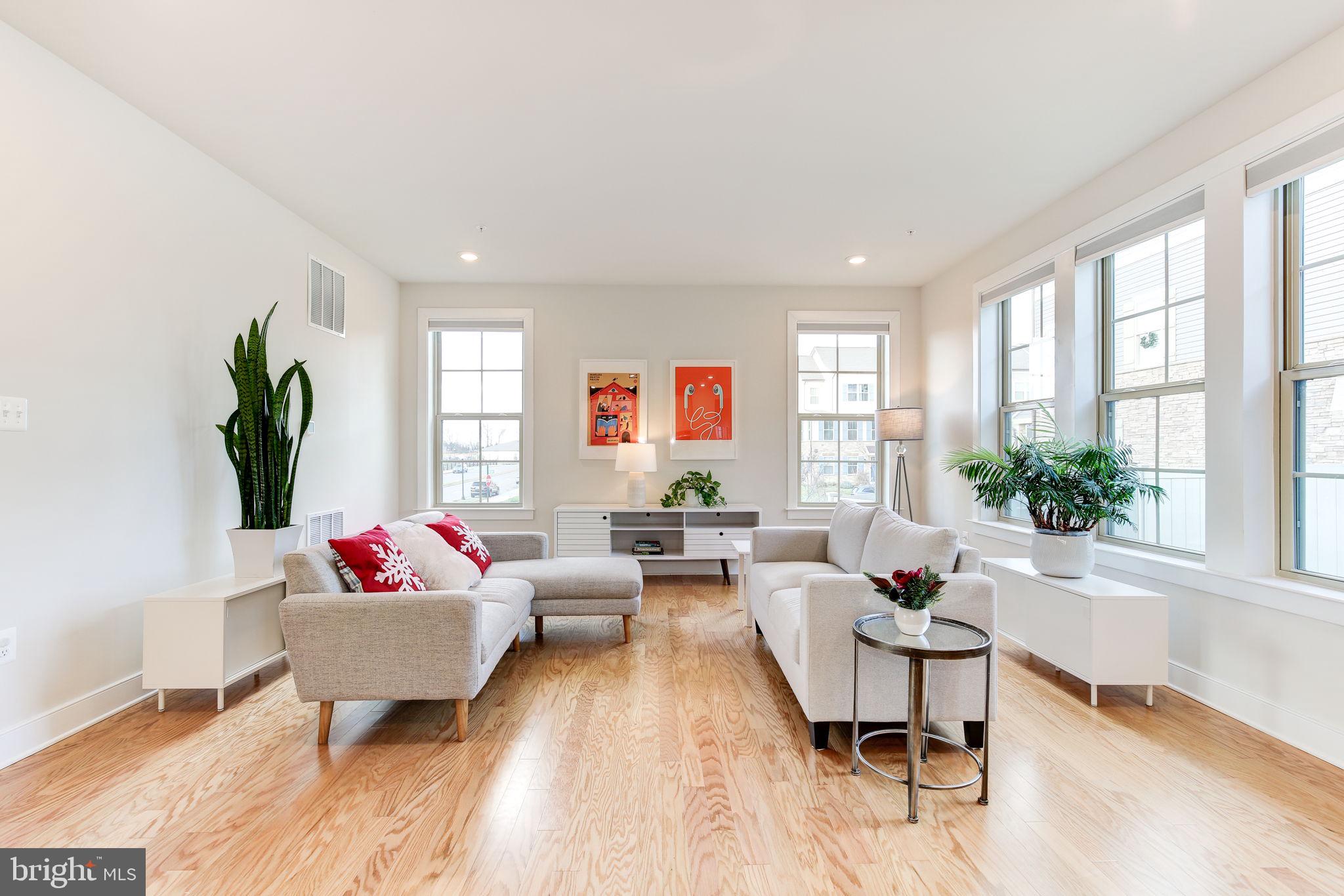 VILLAGES OF URBANA - Residential