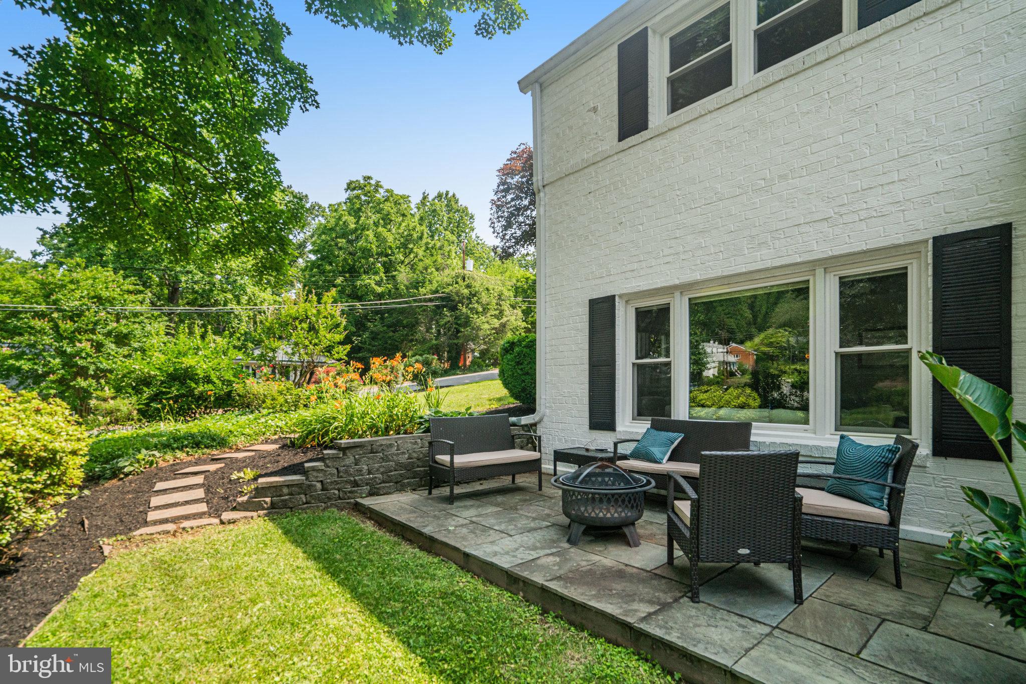 3817 LARCHWOOD ROAD