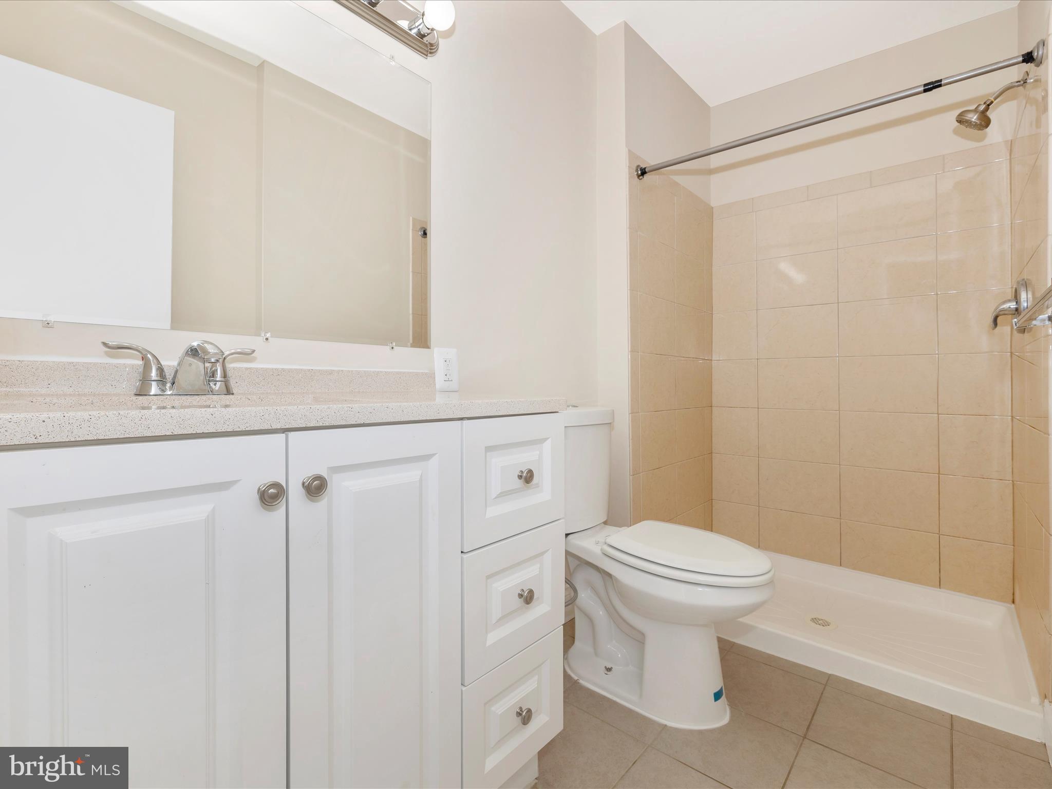 COUNTRY RD TOWNHOUSES - Residential