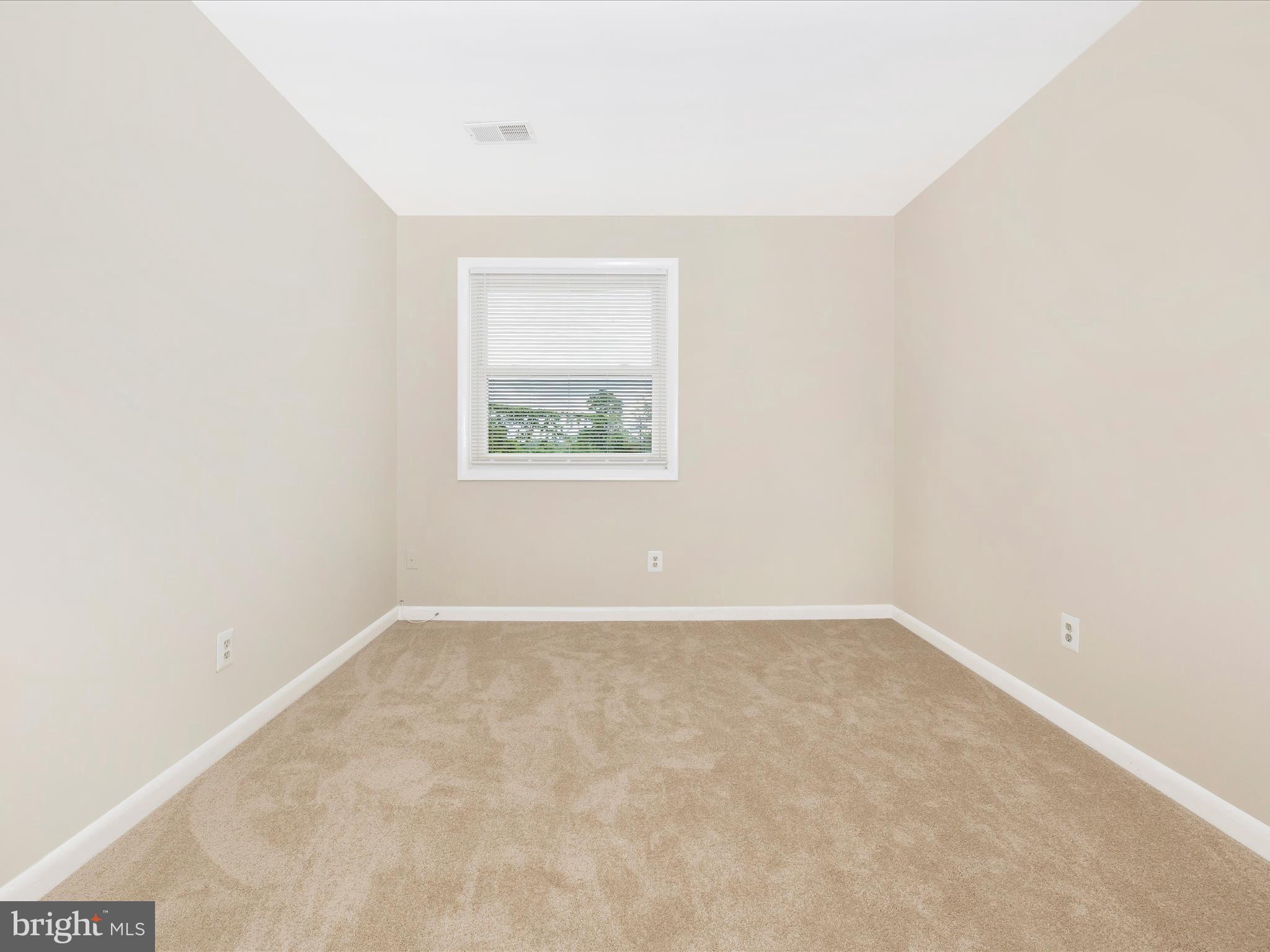 COUNTRY RD TOWNHOUSES - Residential