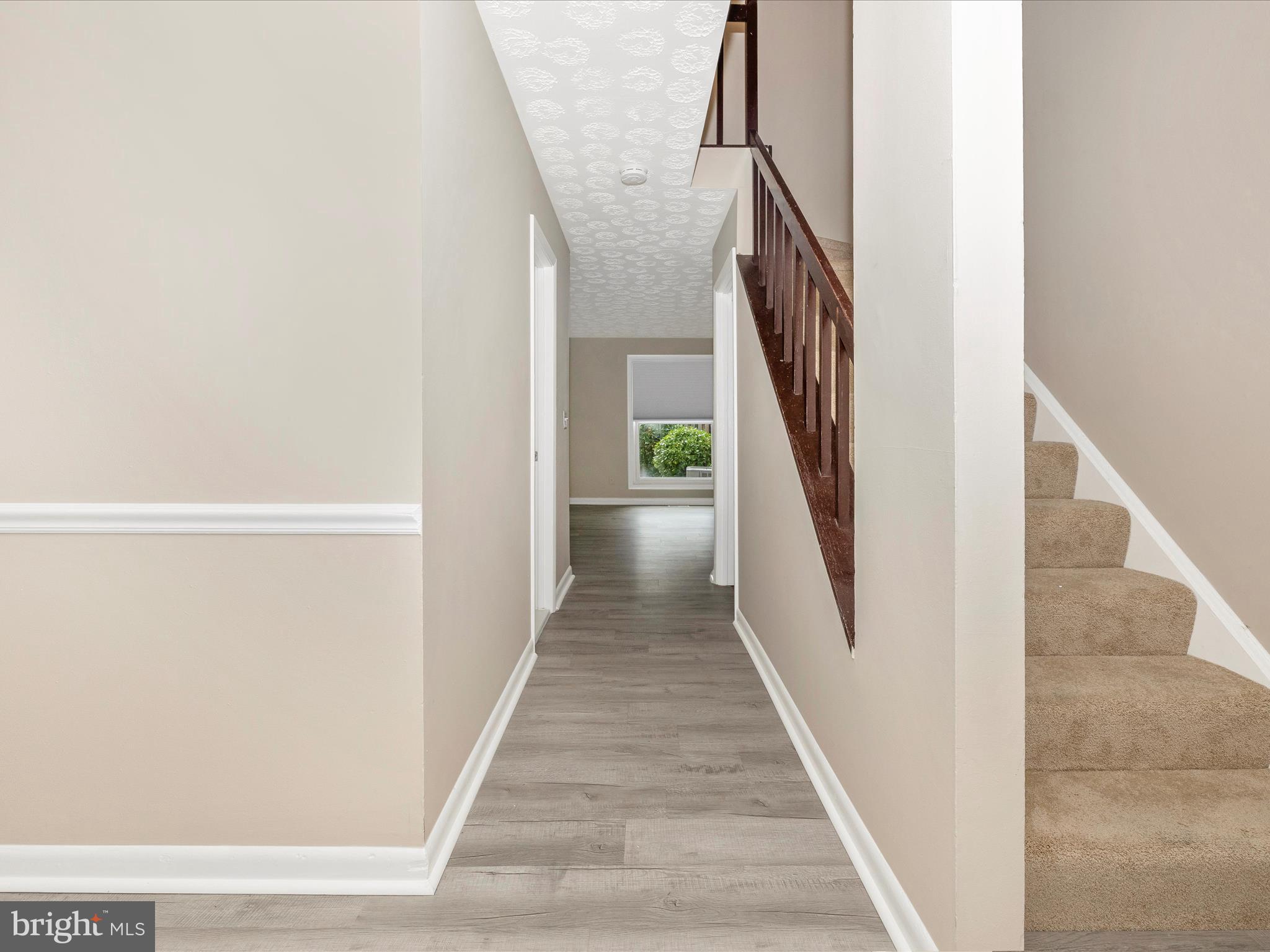 COUNTRY RD TOWNHOUSES - Residential