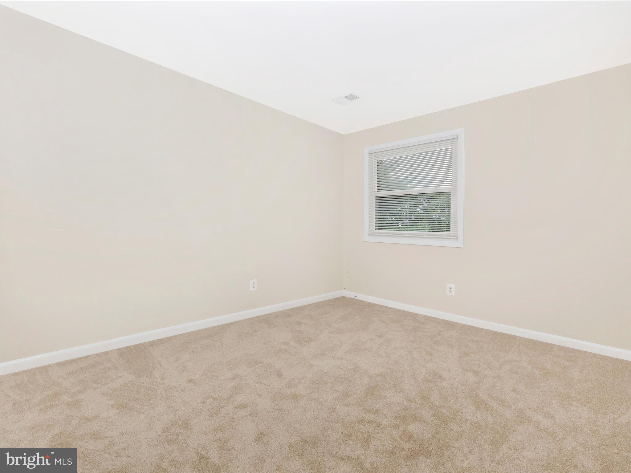 COUNTRY RD TOWNHOUSES - Residential