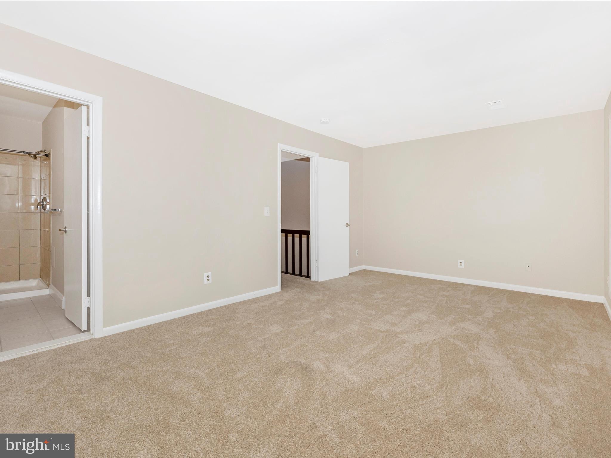 COUNTRY RD TOWNHOUSES - Residential