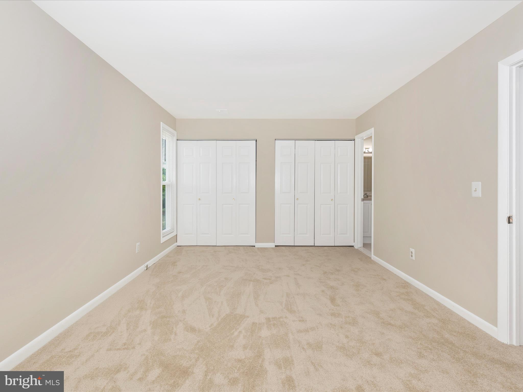 COUNTRY RD TOWNHOUSES - Residential