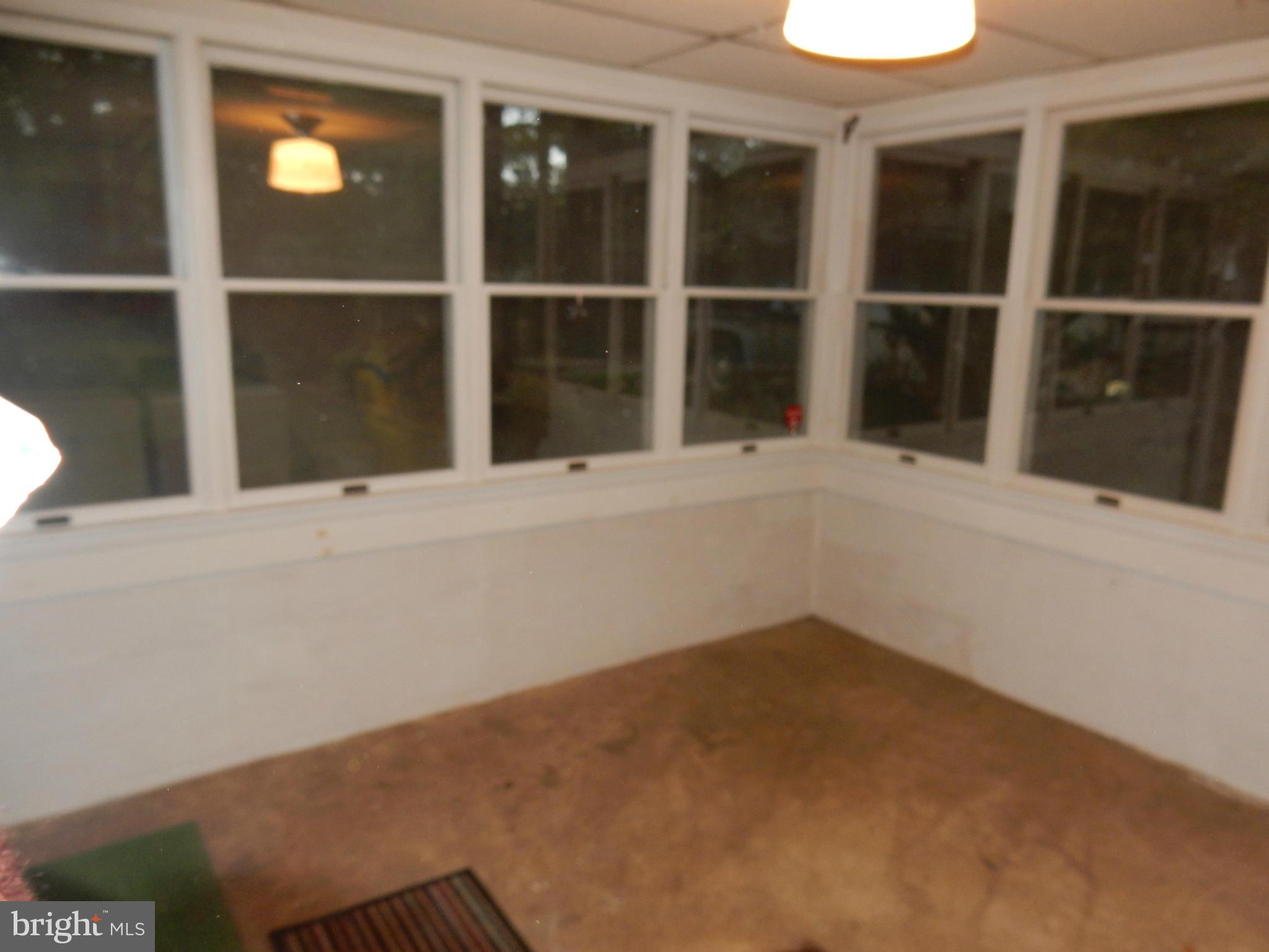 UPPER MAGOTHY BEACH - Residential