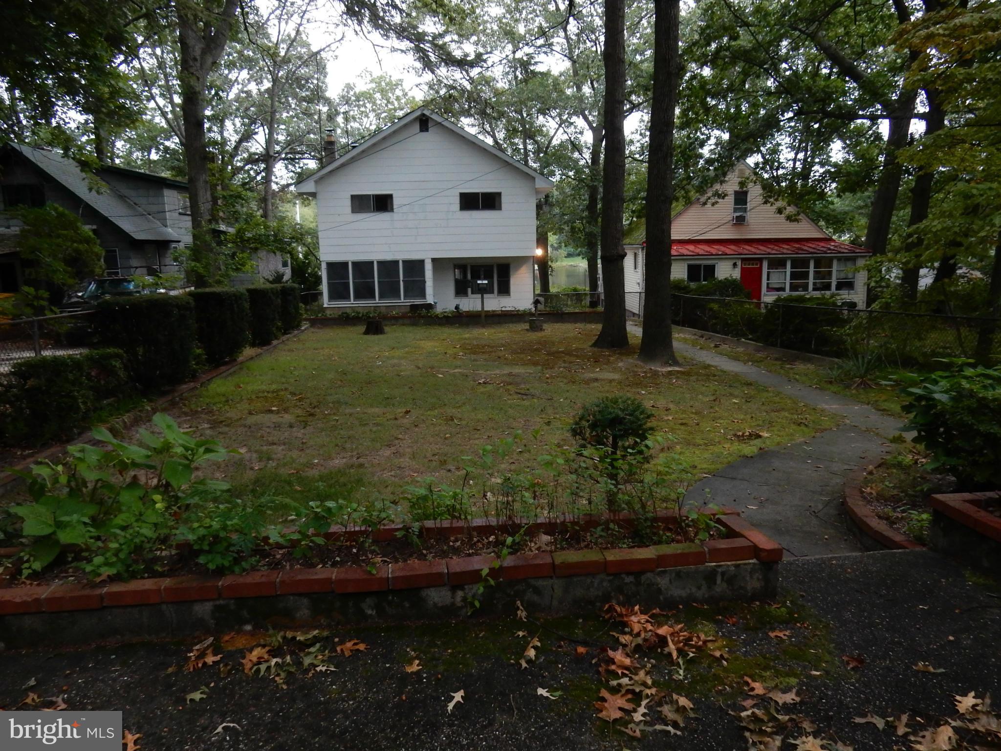 UPPER MAGOTHY BEACH - Residential