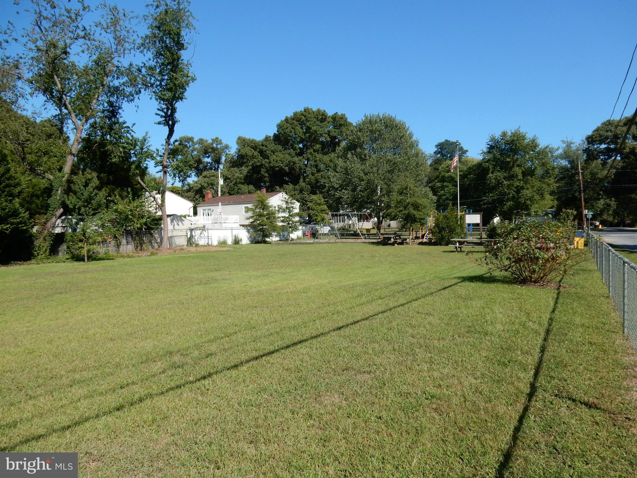 UPPER MAGOTHY BEACH - Residential