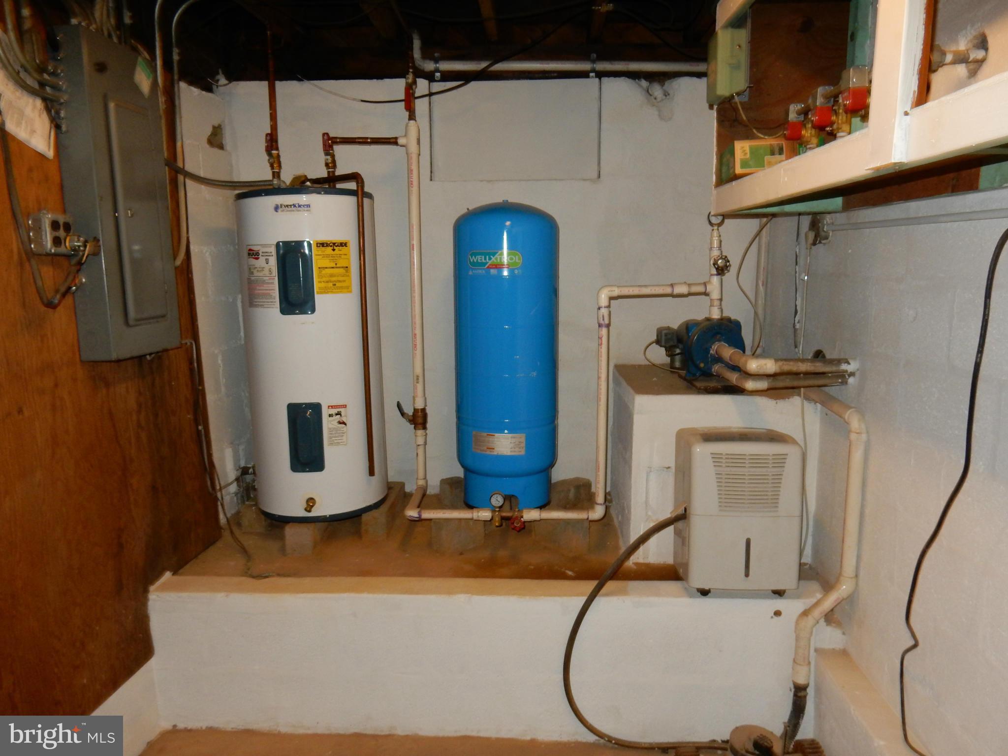 UPPER MAGOTHY BEACH - Residential