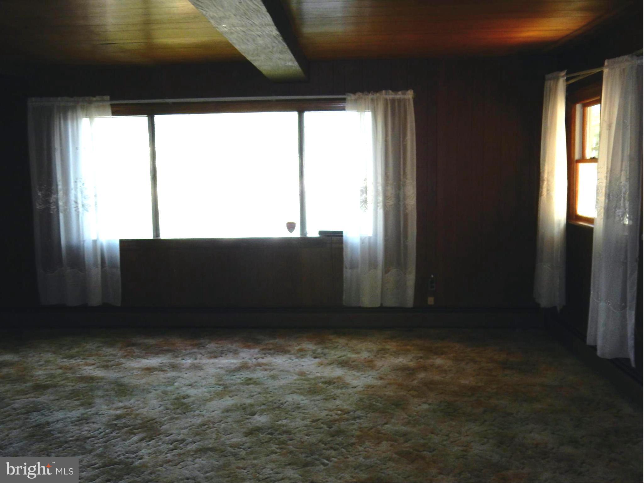 UPPER MAGOTHY BEACH - Residential