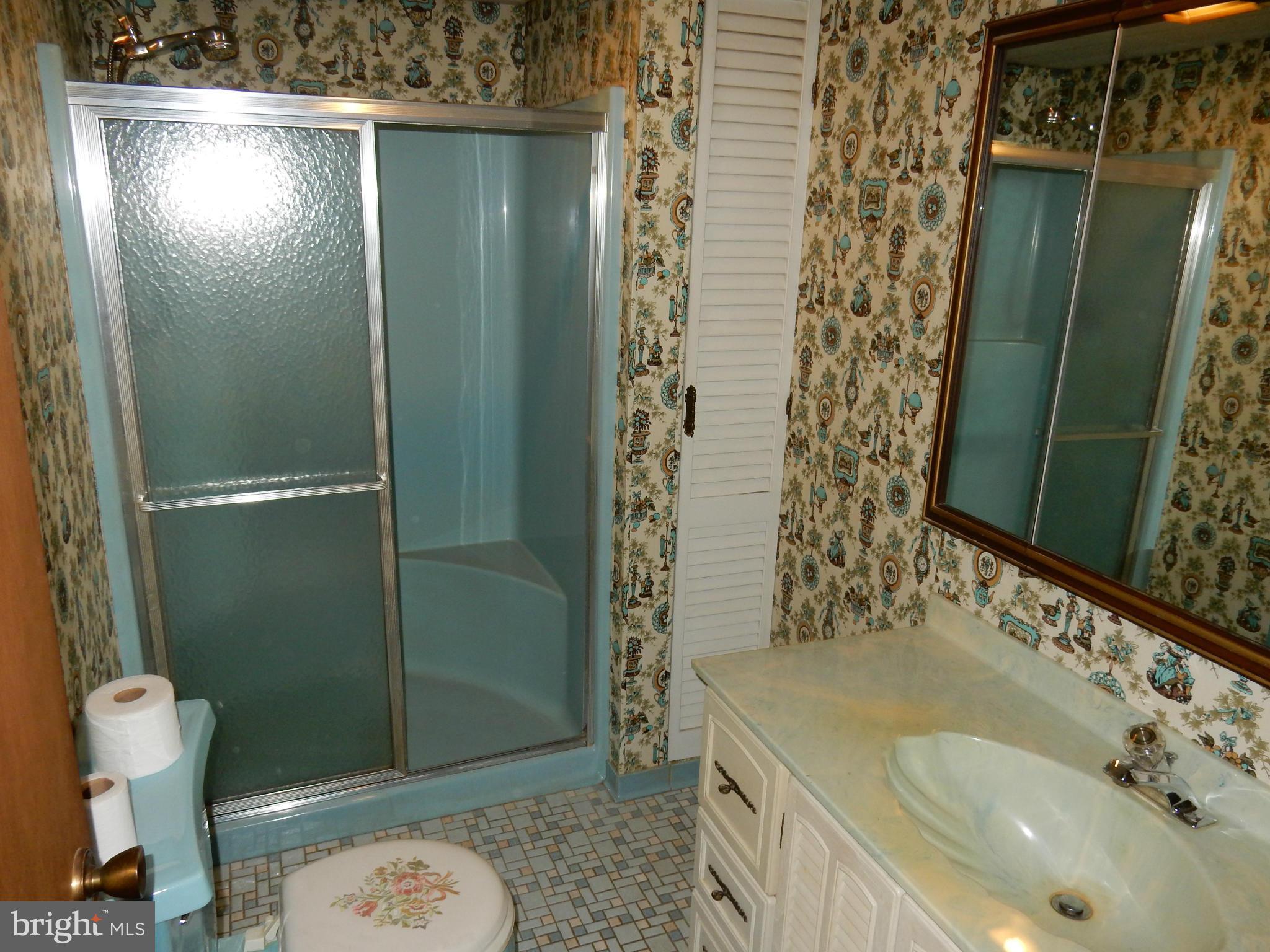 UPPER MAGOTHY BEACH - Residential