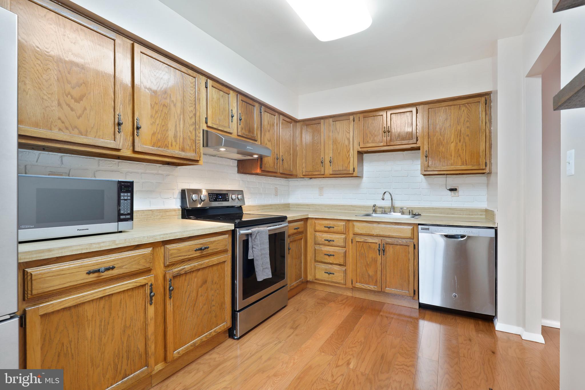 BROADFIELD AT WILTON FARM - Residential