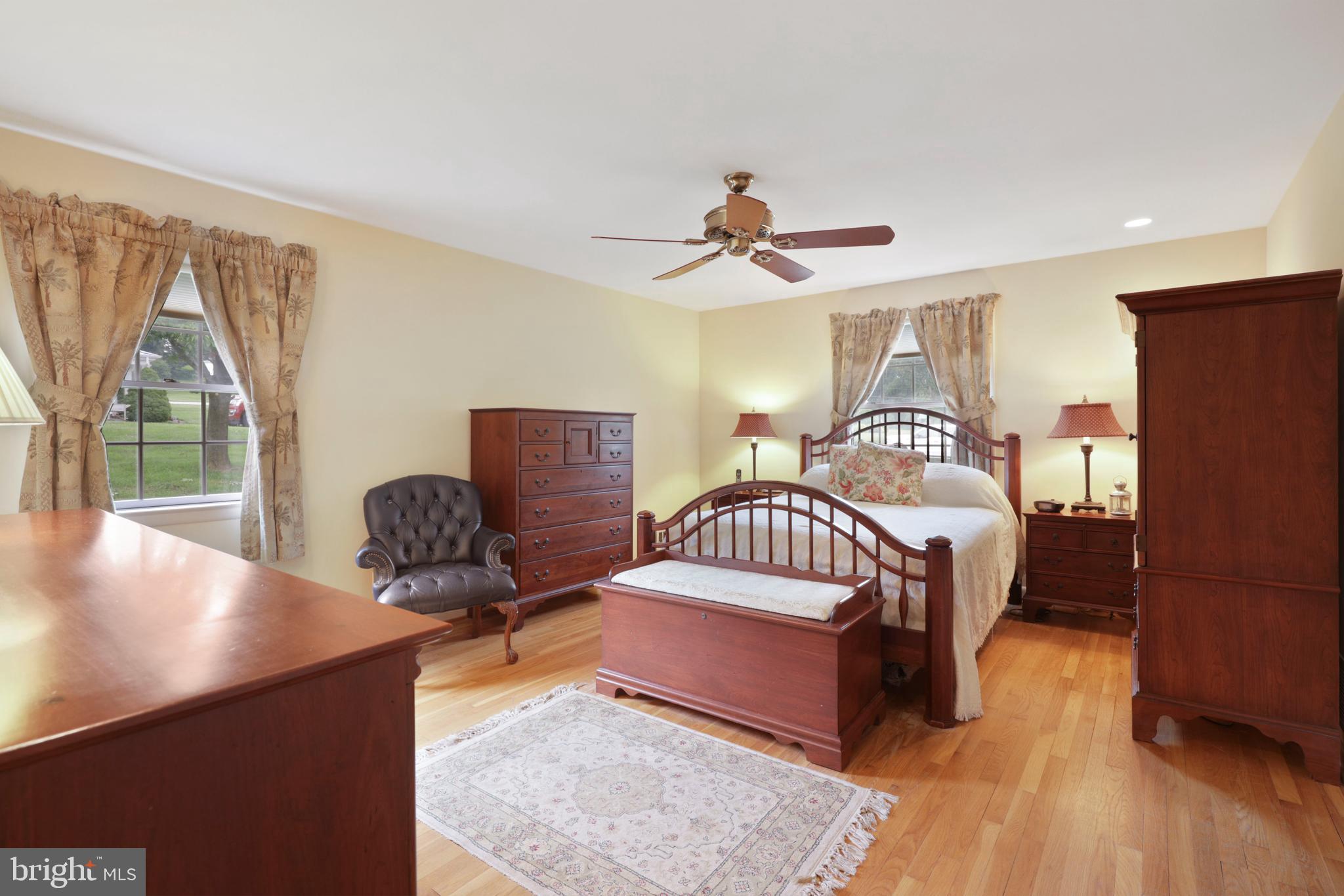 BROOK MEADOWS - Residential