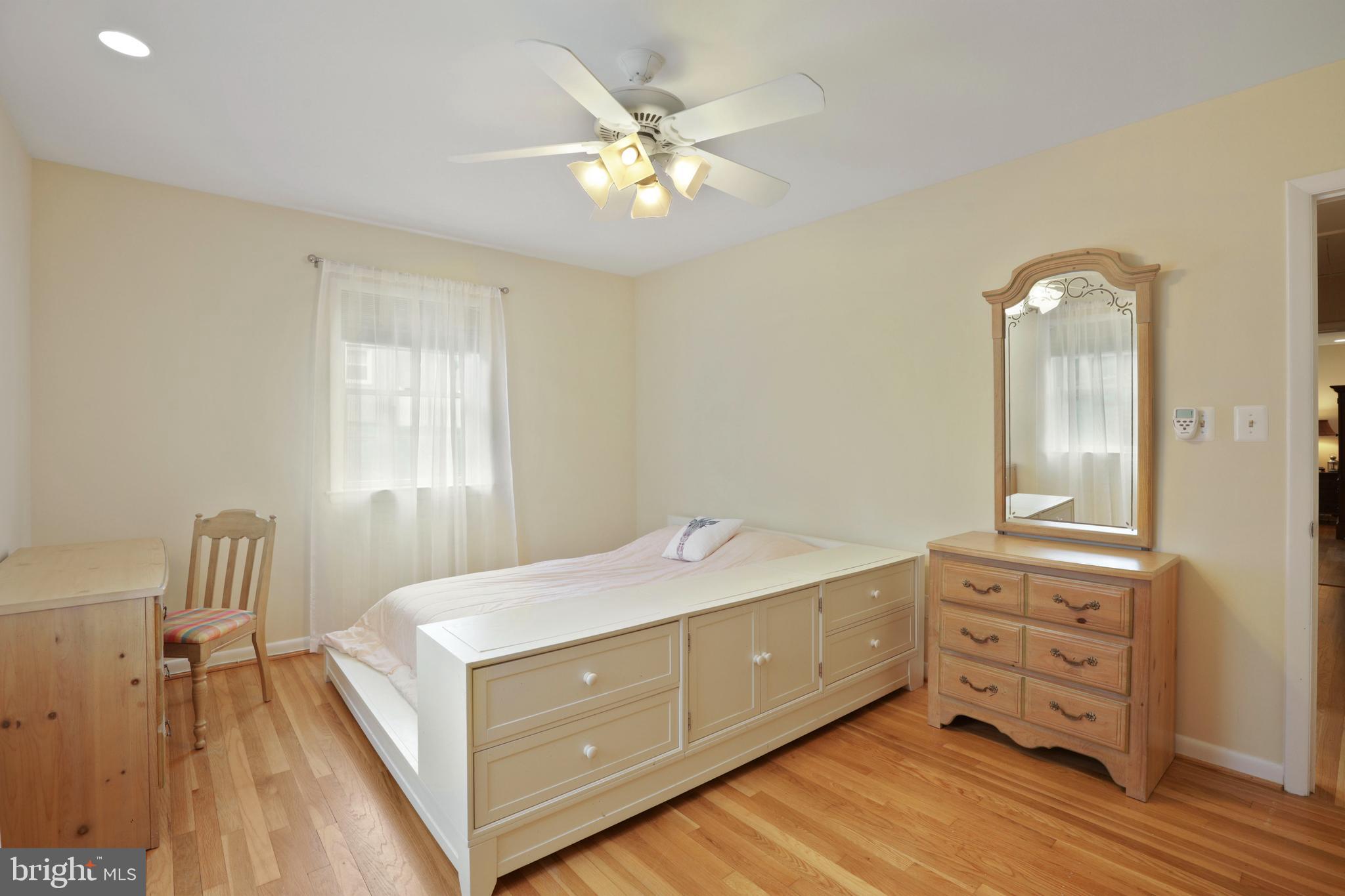 BROOK MEADOWS - Residential