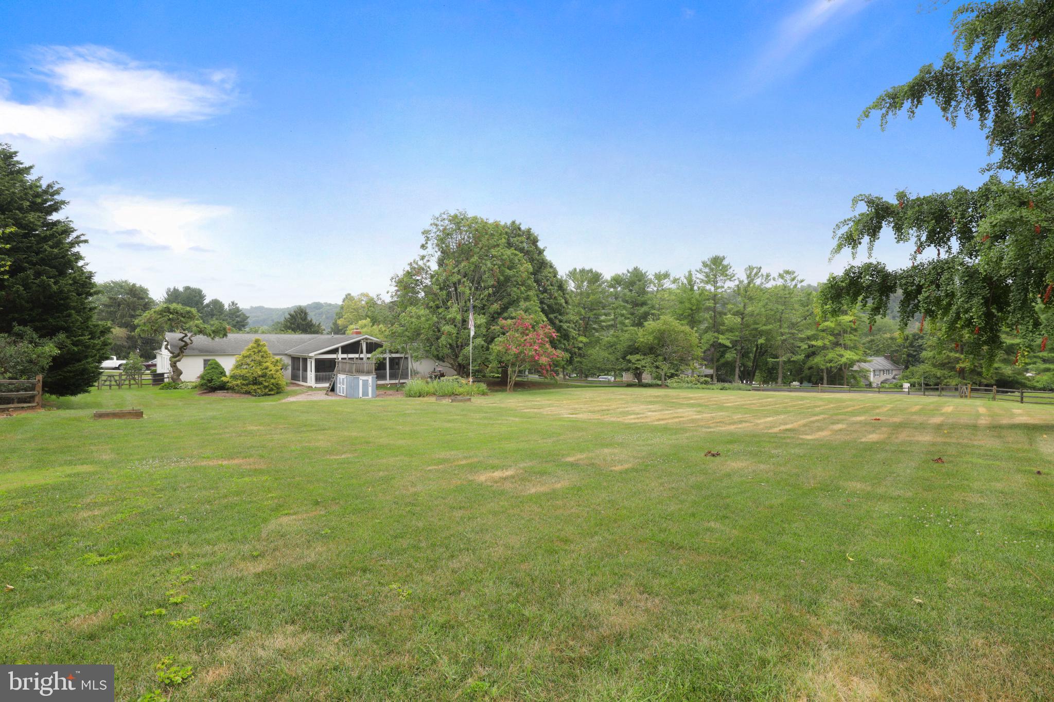 BROOK MEADOWS - Residential