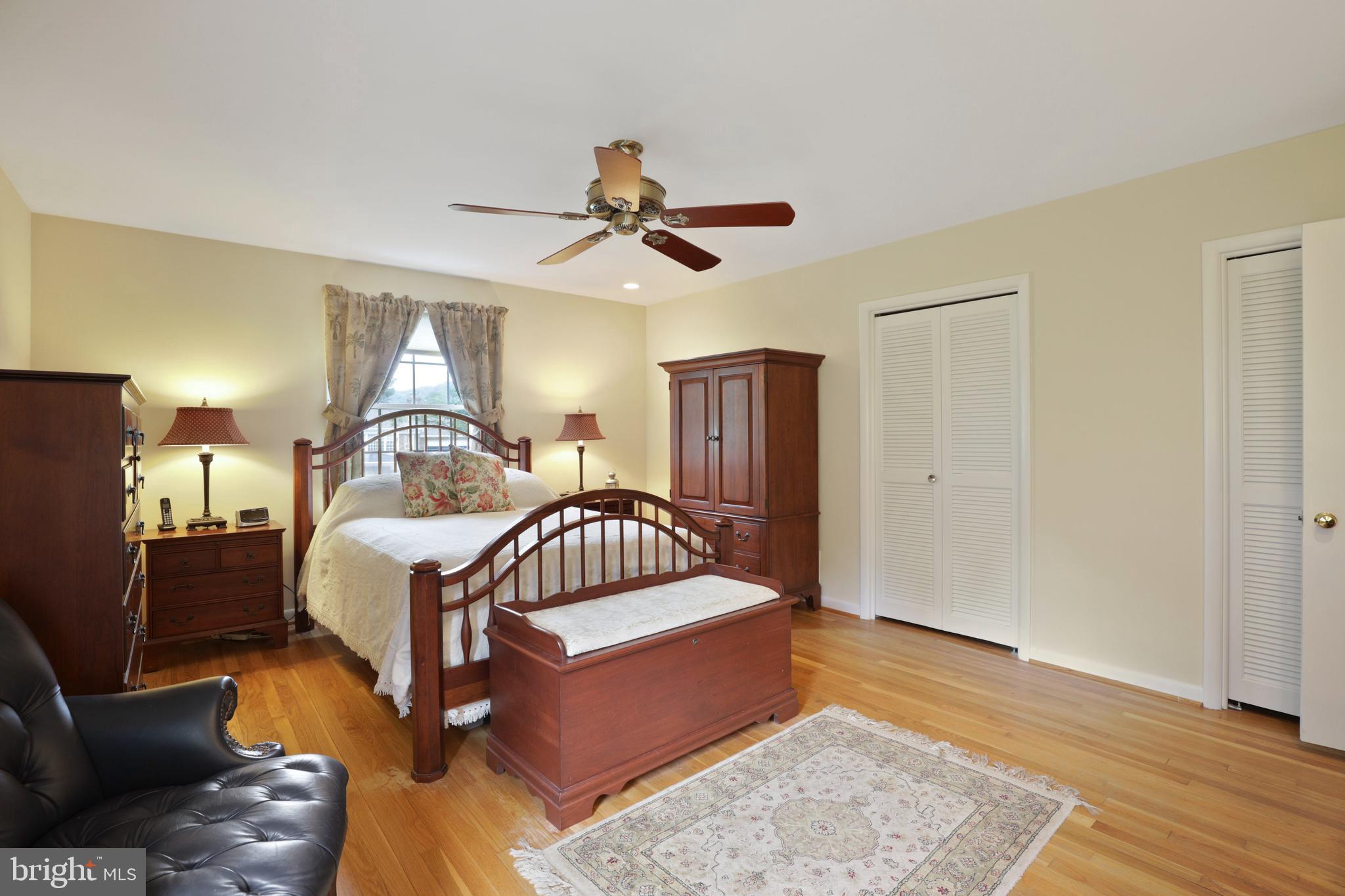 BROOK MEADOWS - Residential