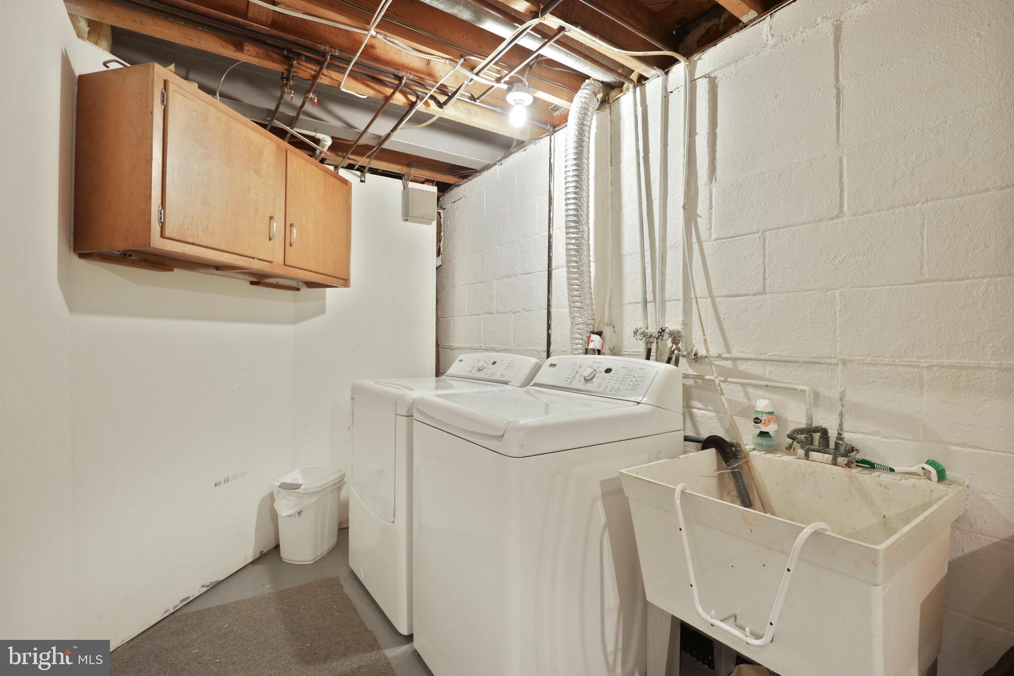 BROOK MEADOWS - Residential