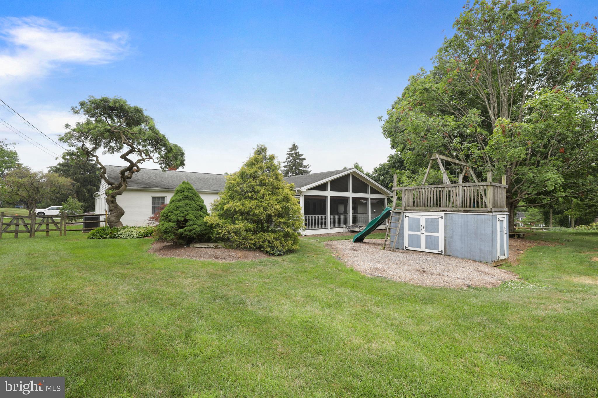 BROOK MEADOWS - Residential