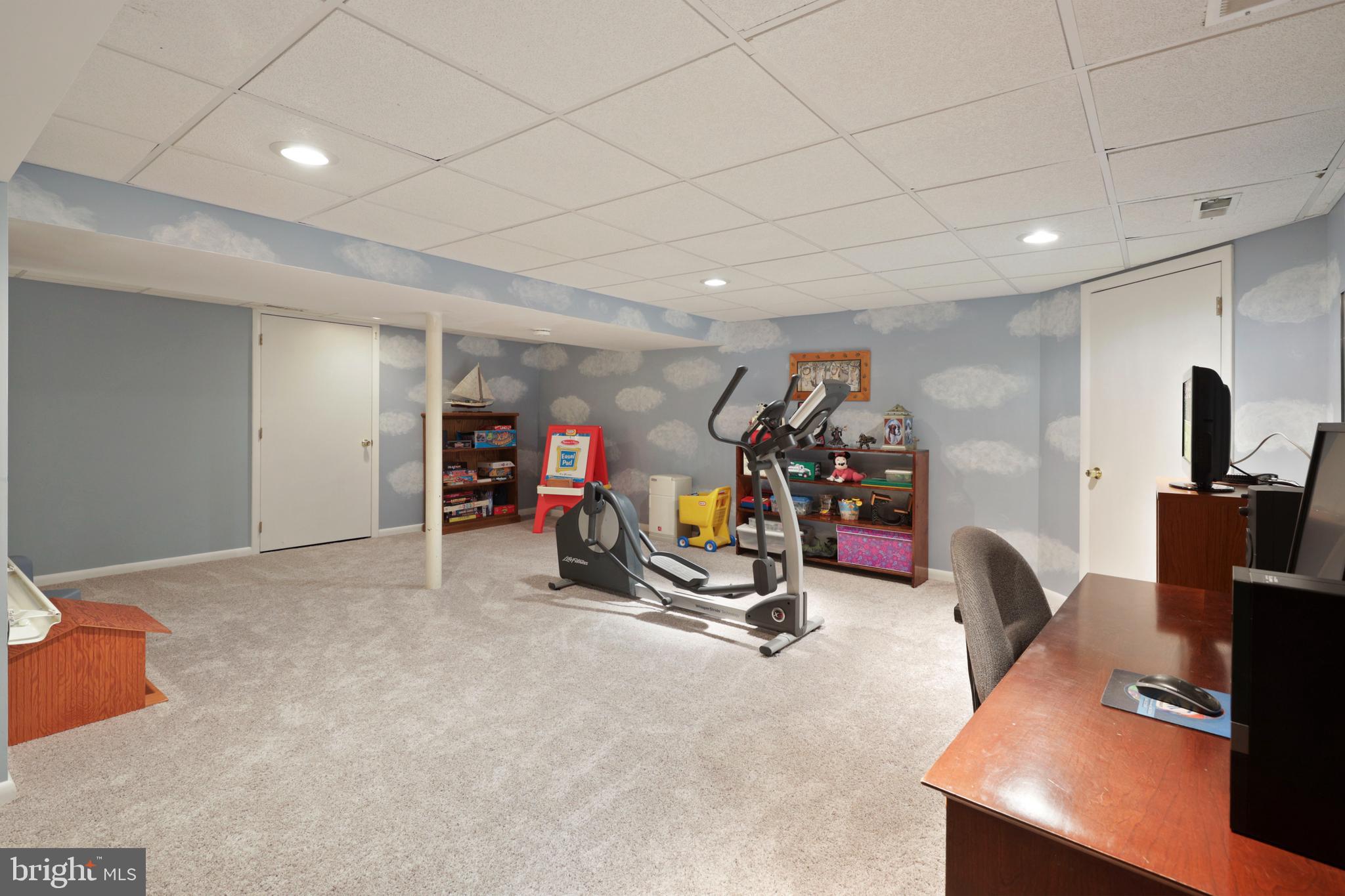 BROOK MEADOWS - Residential